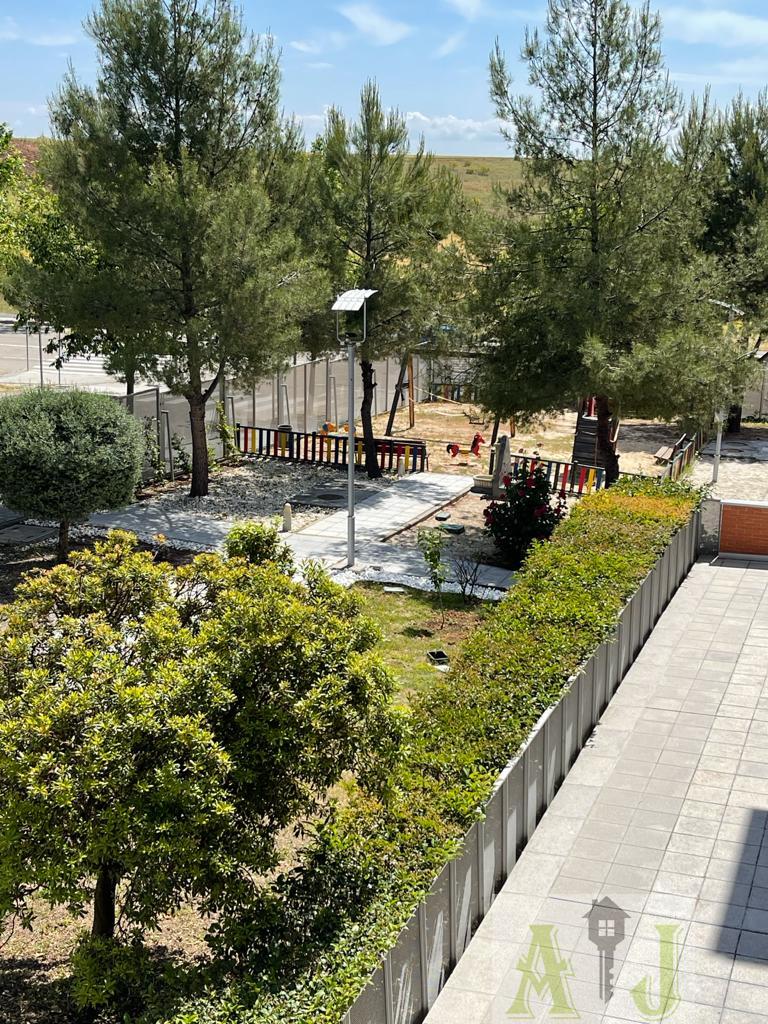 For rent of flat in Paracuellos de Jarama
