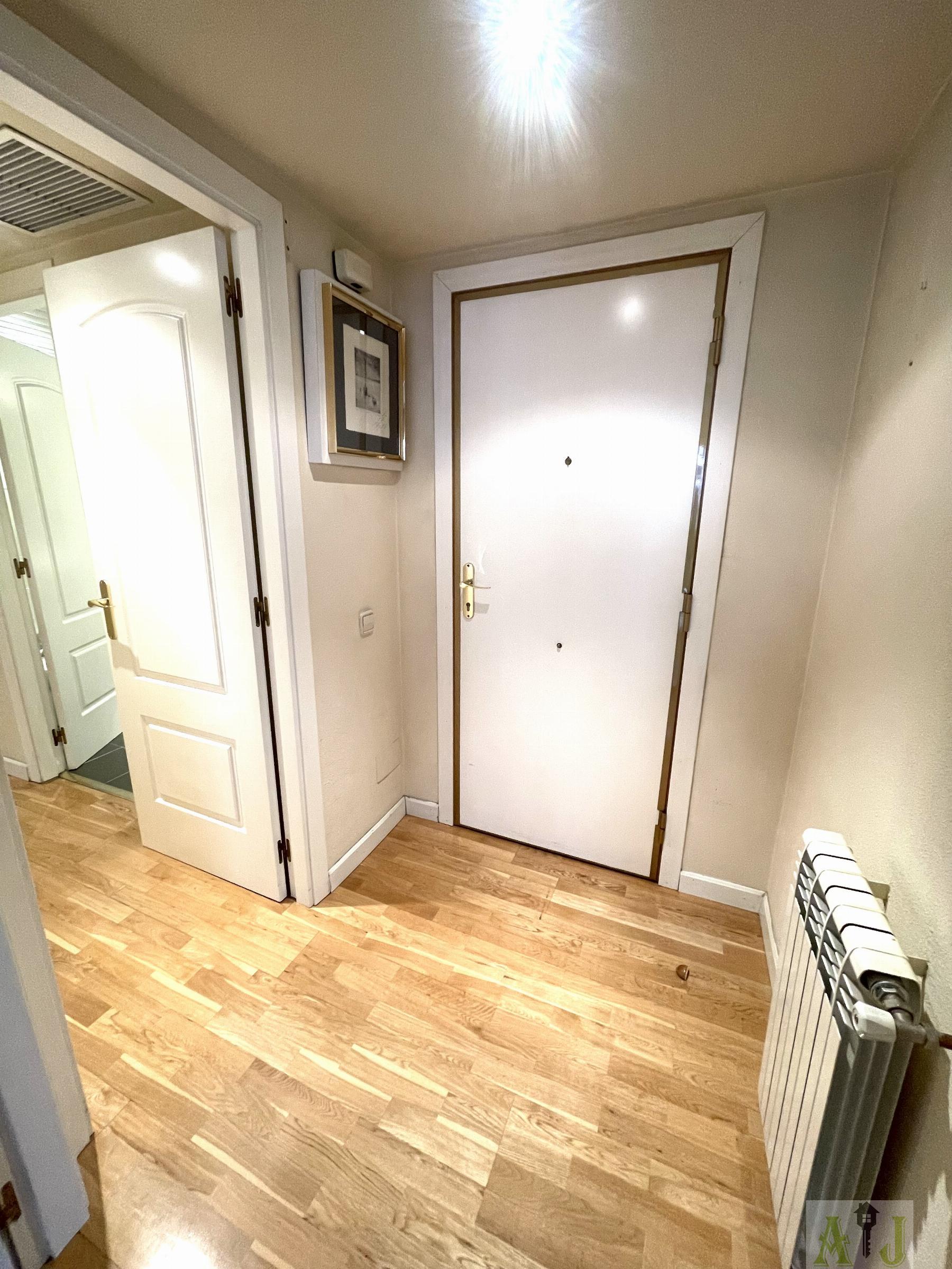 For sale of flat in Madrid