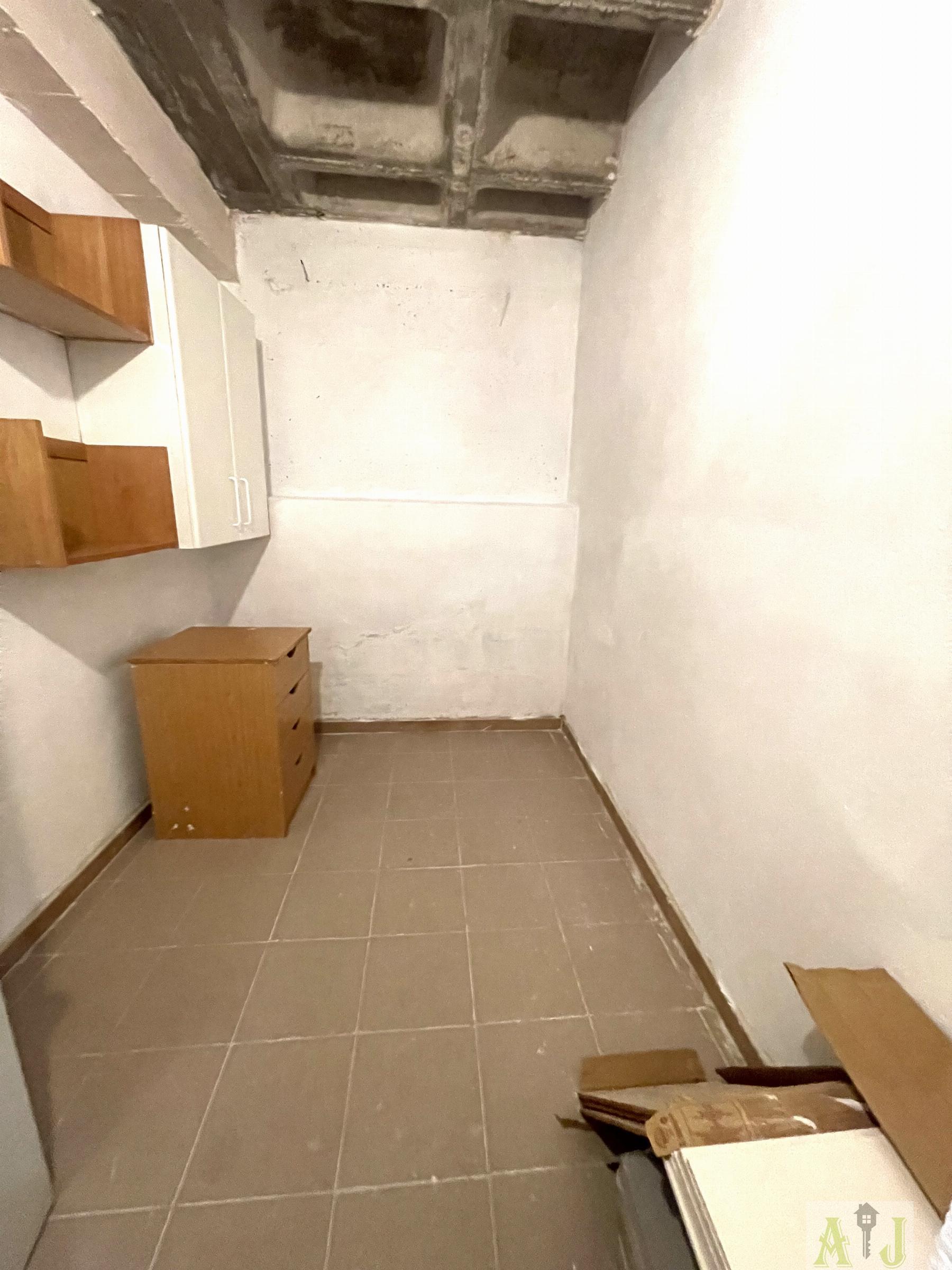 For sale of flat in Madrid