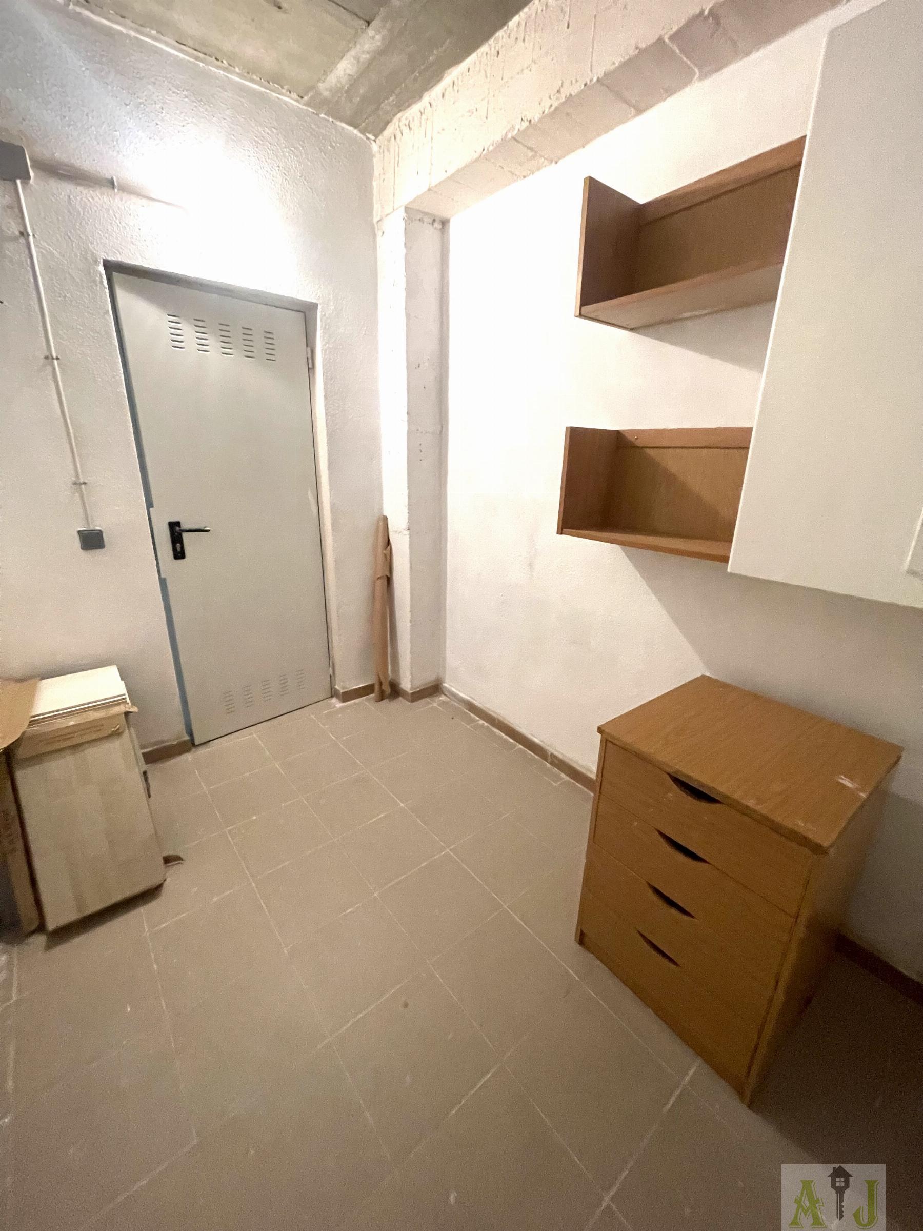 For sale of flat in Madrid
