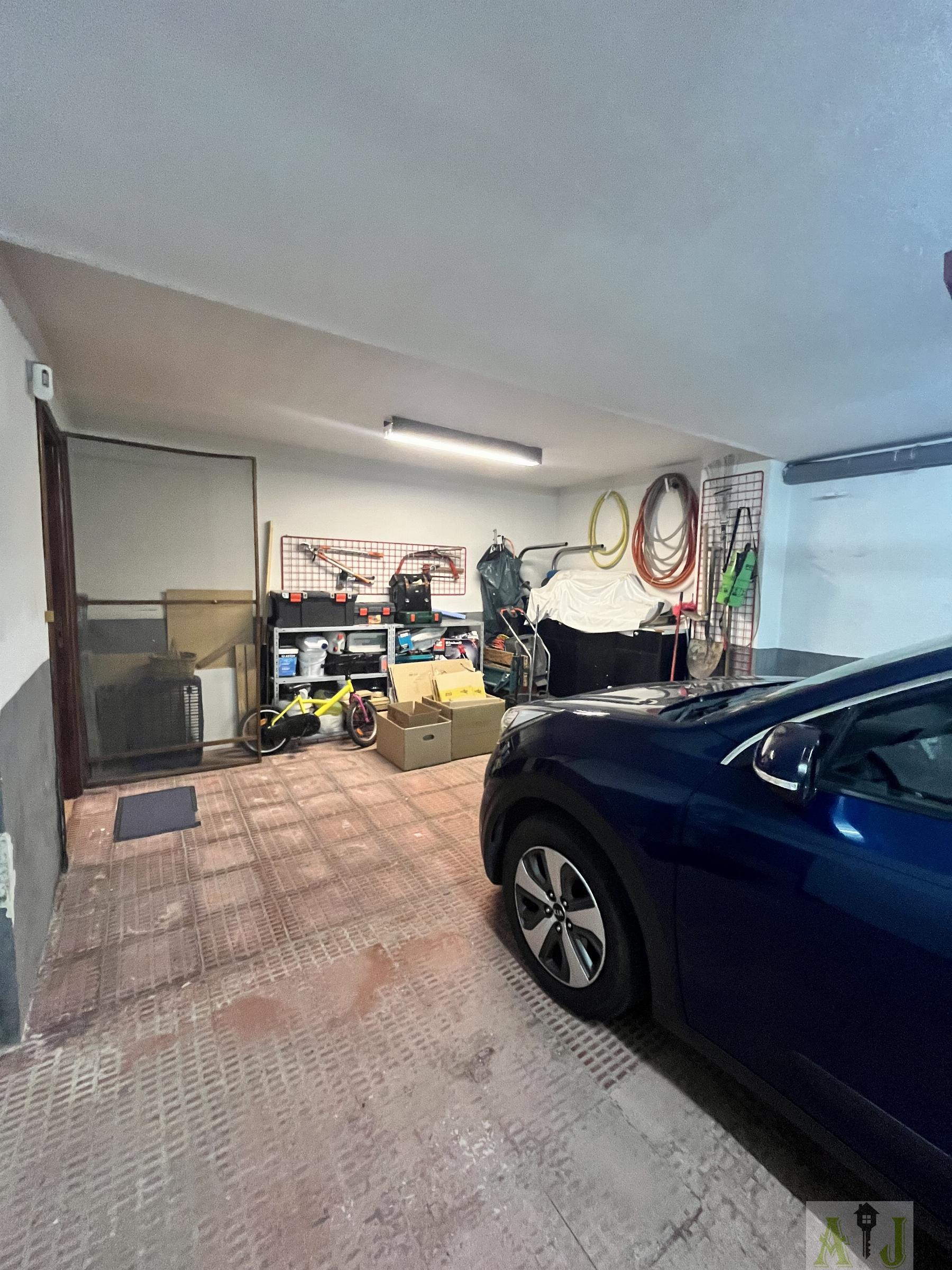 For sale of flat in Paracuellos de Jarama
