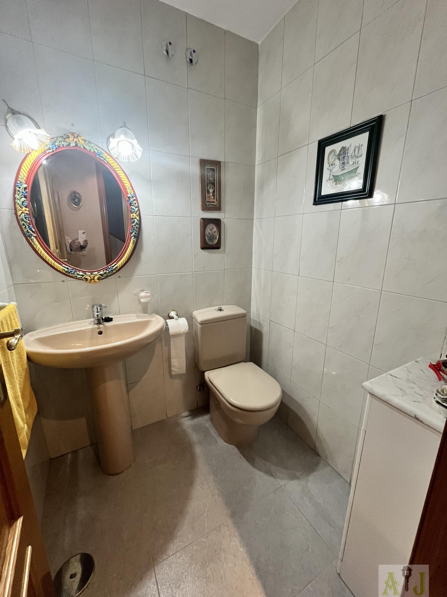 For sale of flat in Paracuellos de Jarama