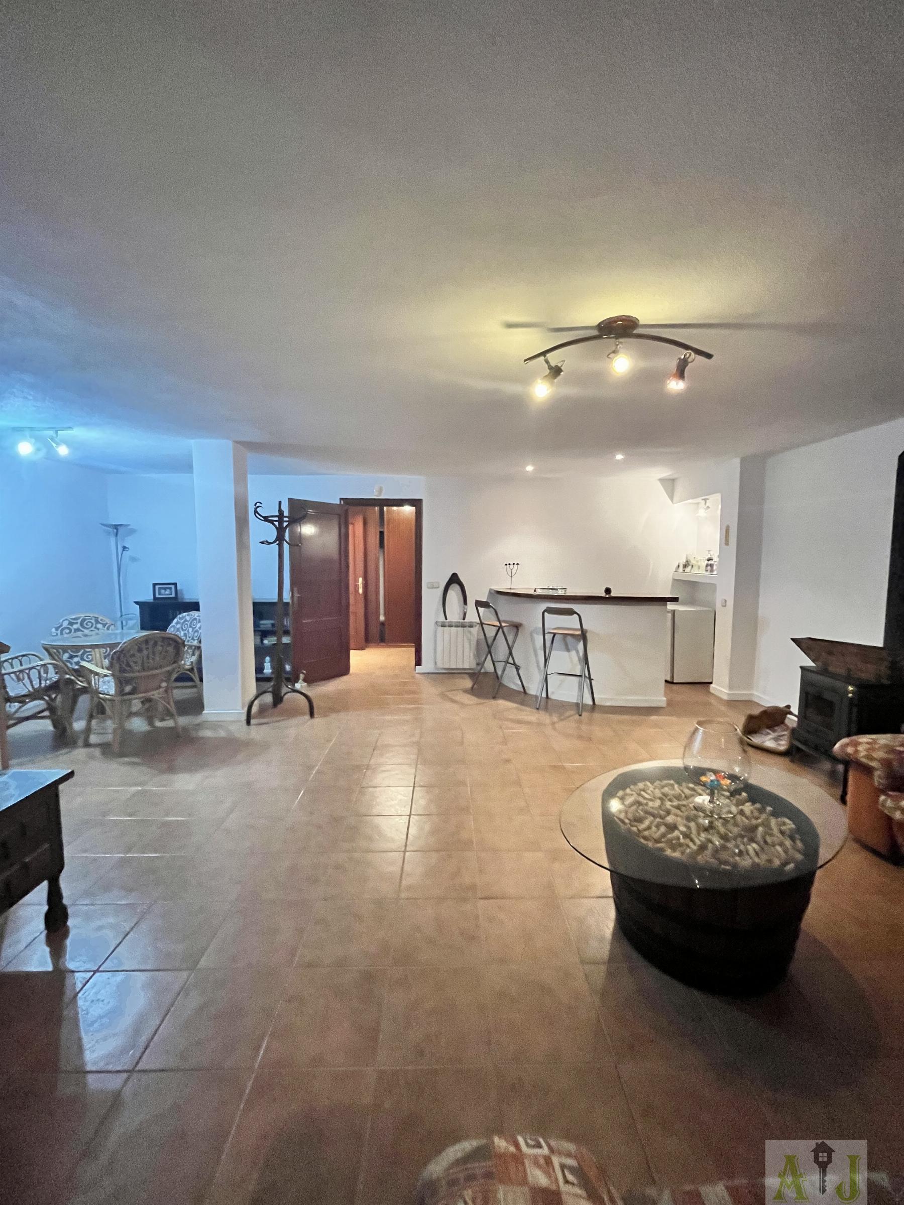 For sale of flat in Paracuellos de Jarama