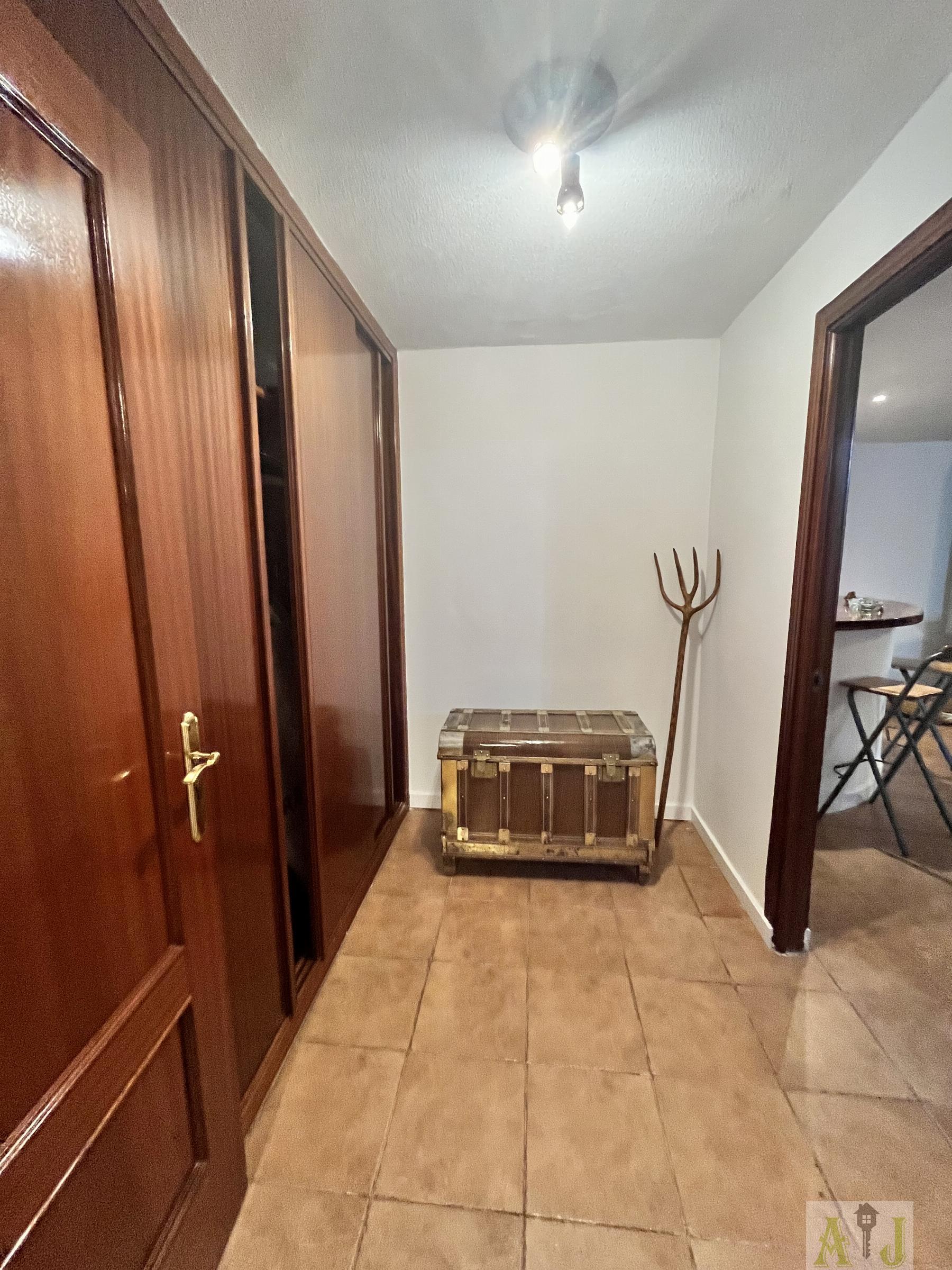For sale of flat in Paracuellos de Jarama