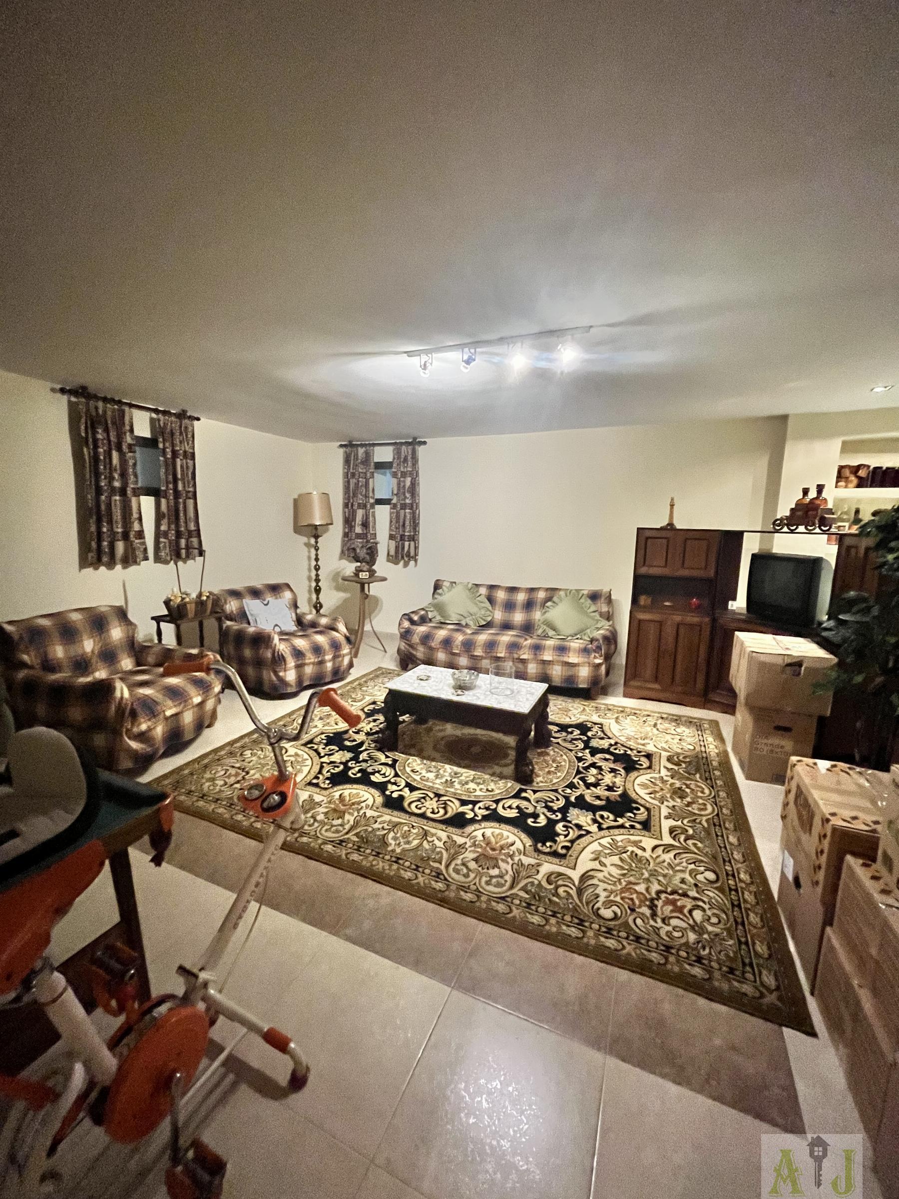 For sale of chalet in Paracuellos de Jarama