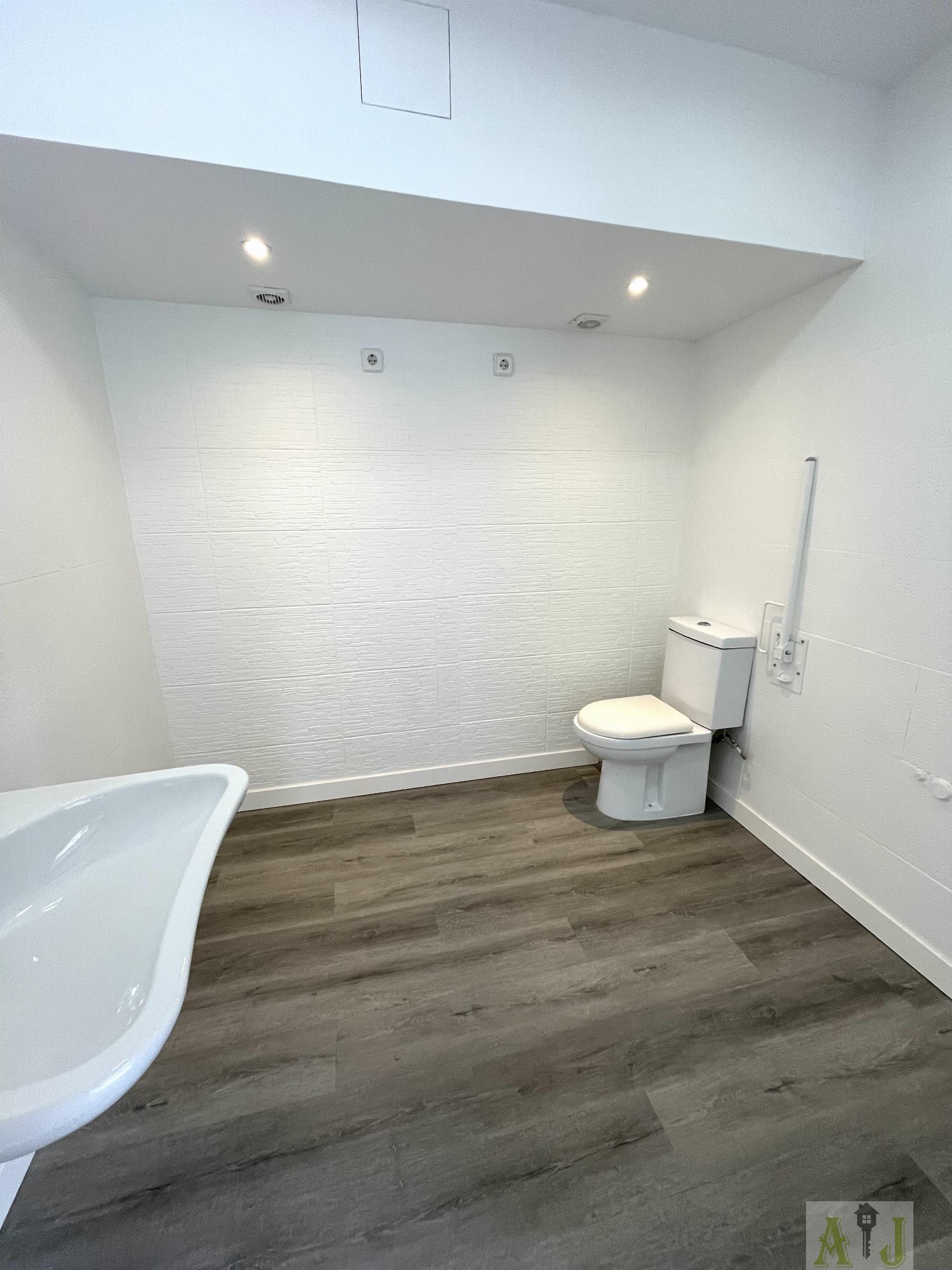 Venta de local comercial en Madrid