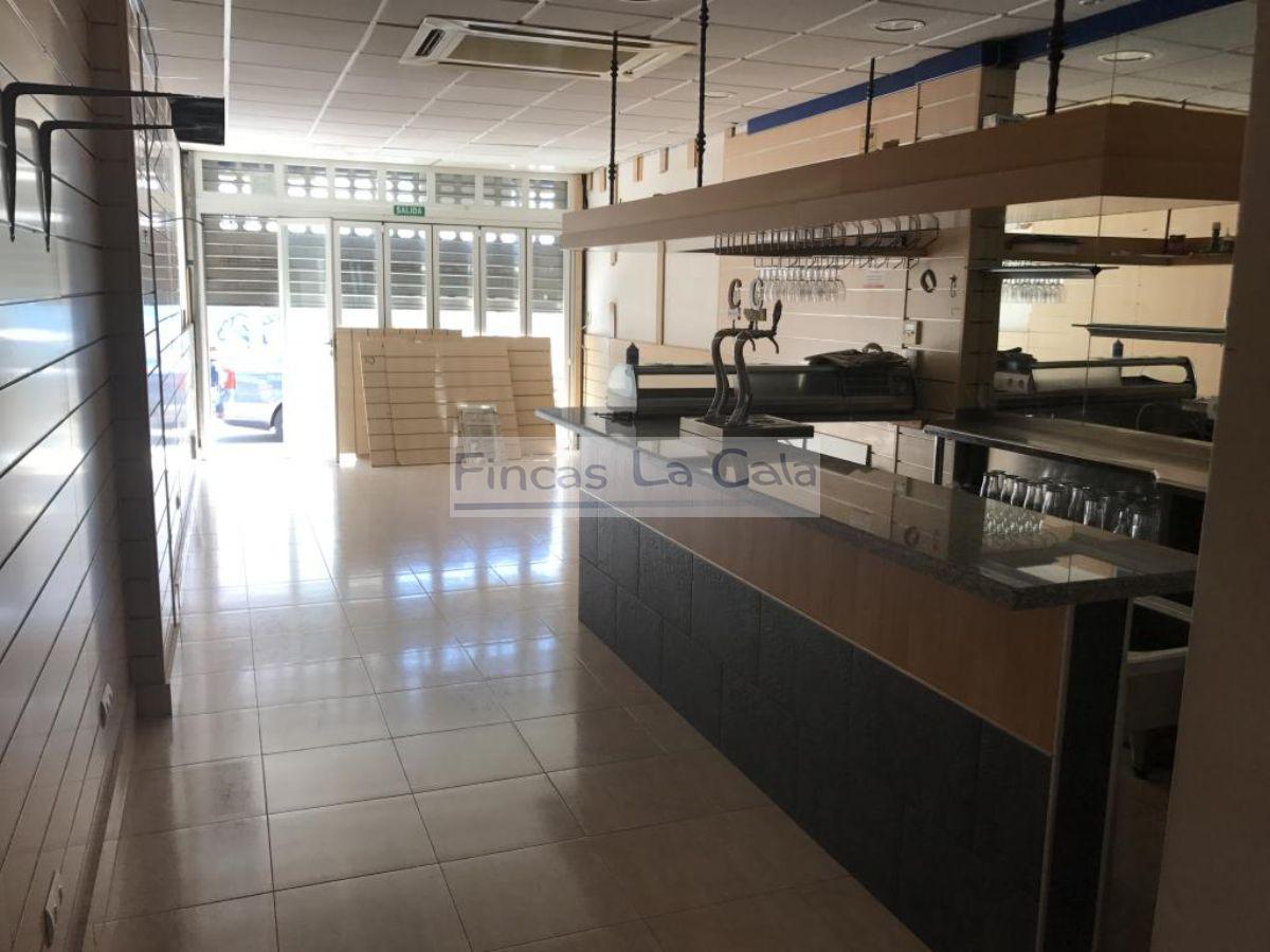 For sale of commercial in Finestrat