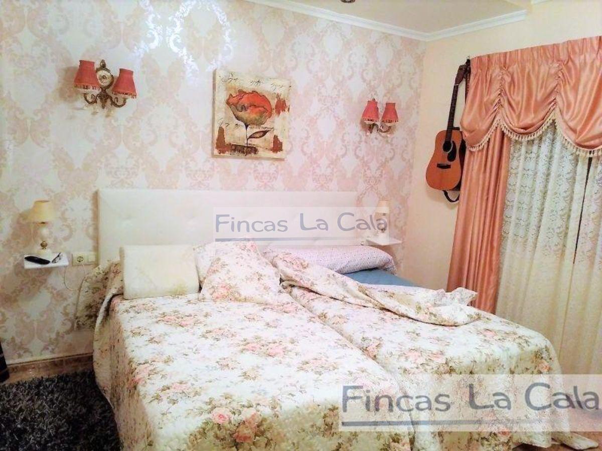 For sale of bungalow in Relleu