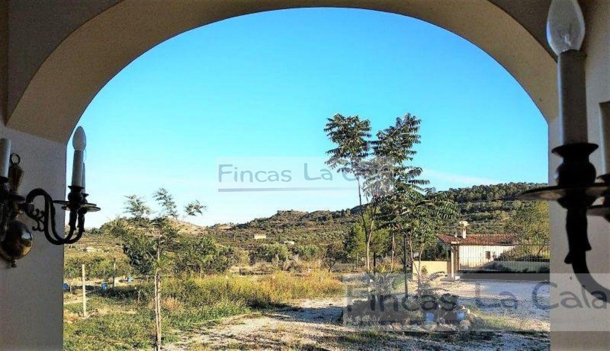 For sale of bungalow in Relleu
