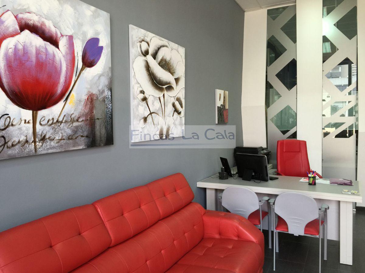 For sale of commercial in Finestrat