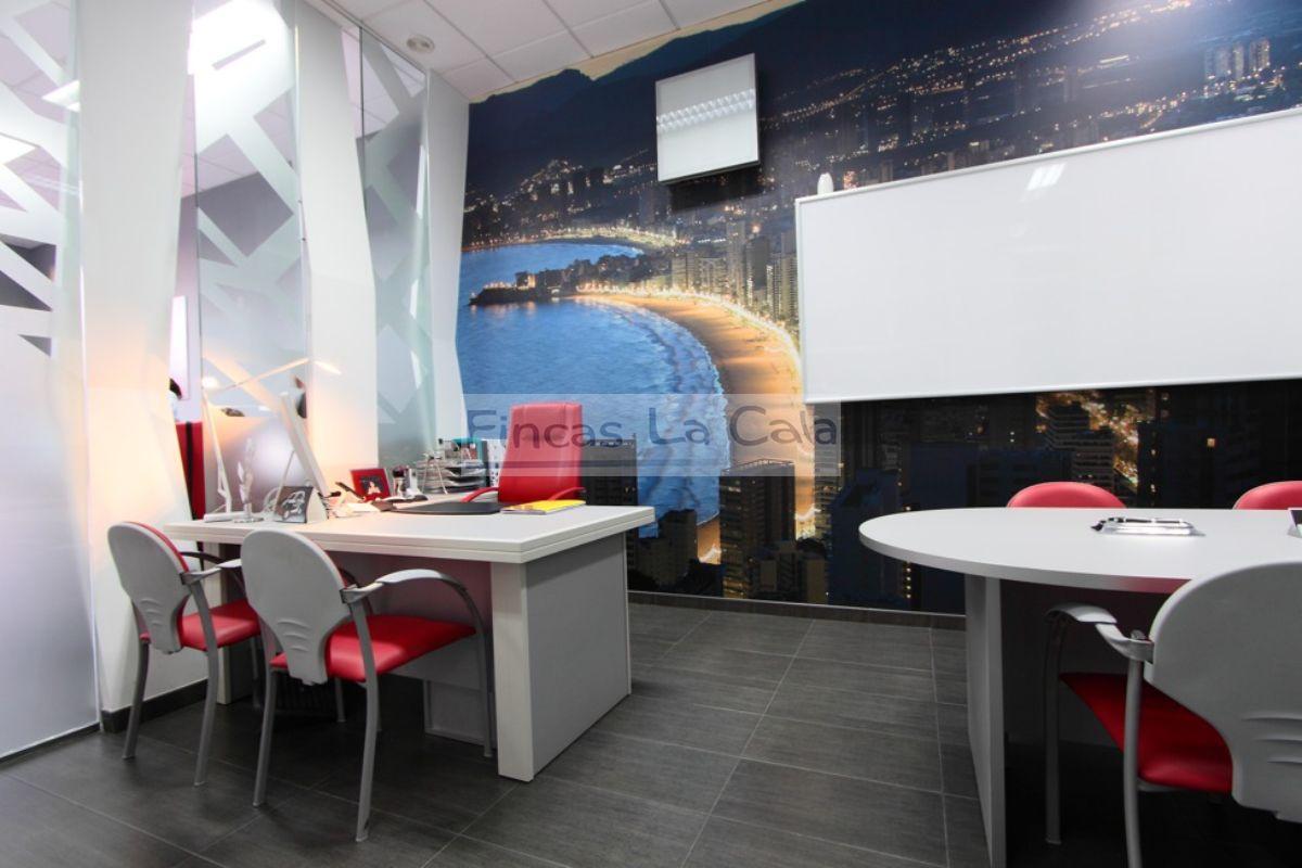 For sale of commercial in Finestrat