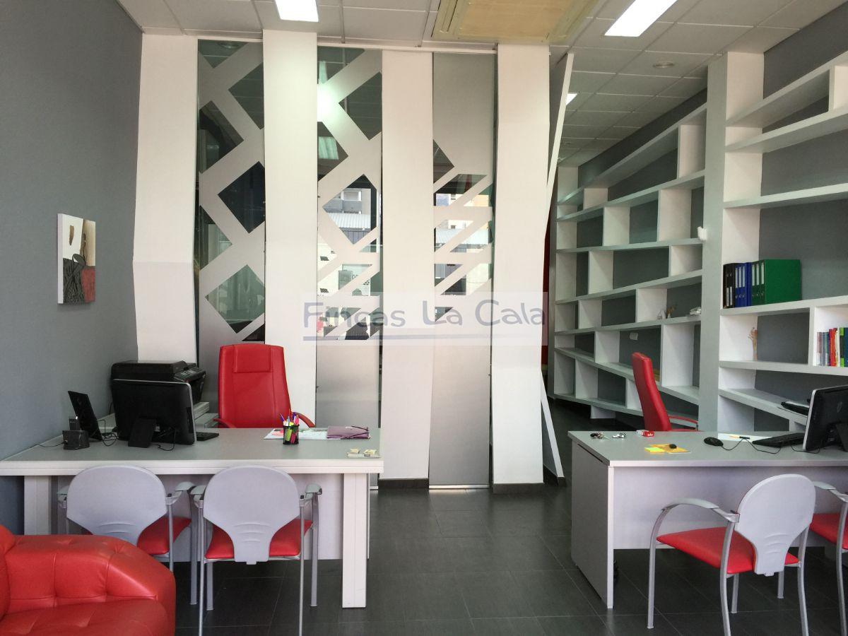 For sale of commercial in Finestrat