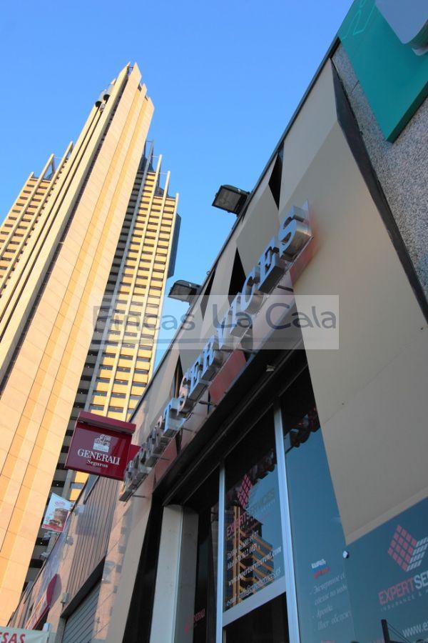 For sale of commercial in Finestrat