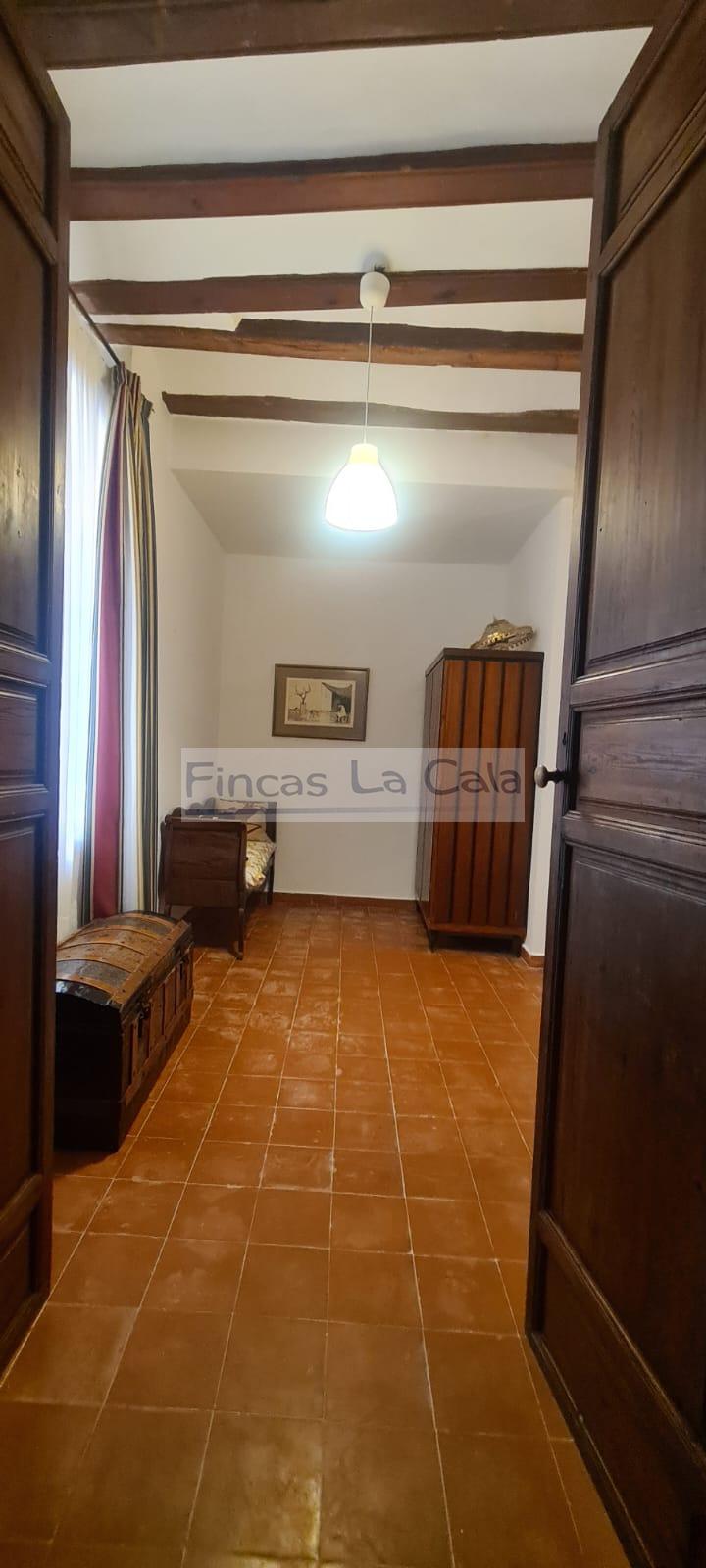 For sale of house in Sella