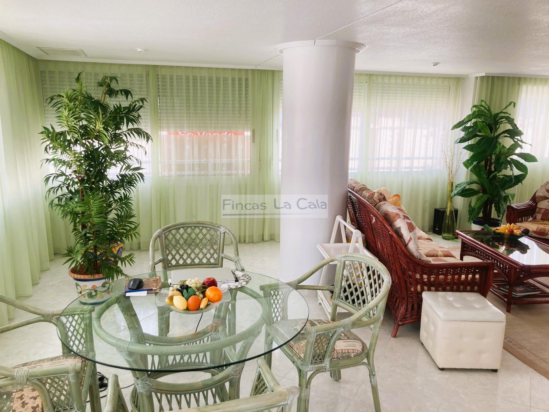 For sale of apartment in Villajoyosa