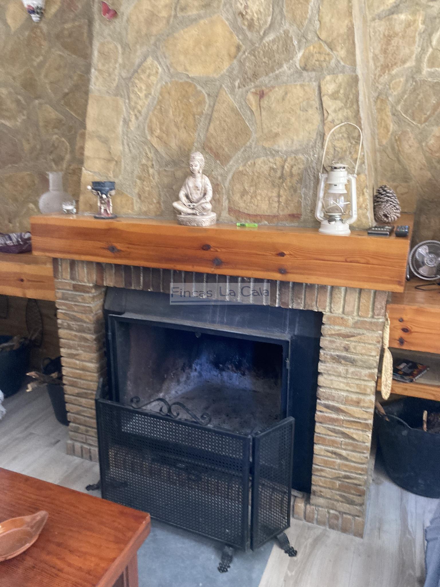 For sale of house in Confrides
