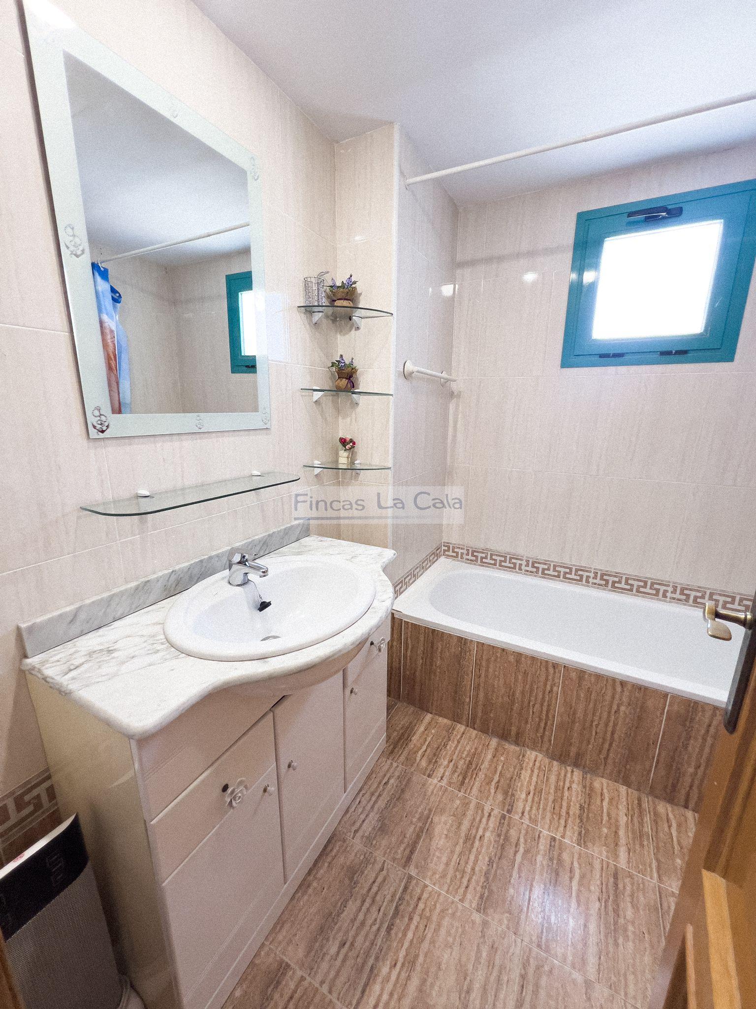For sale of apartment in Villajoyosa