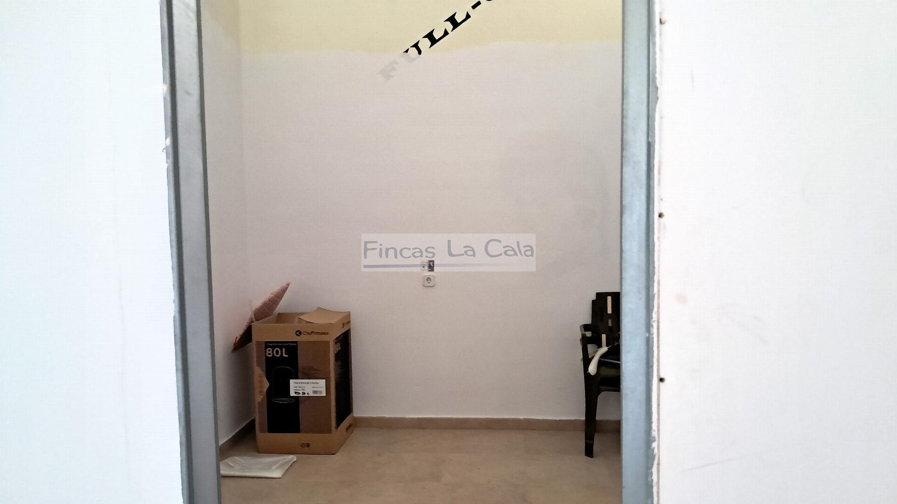For rent of commercial in Villajoyosa