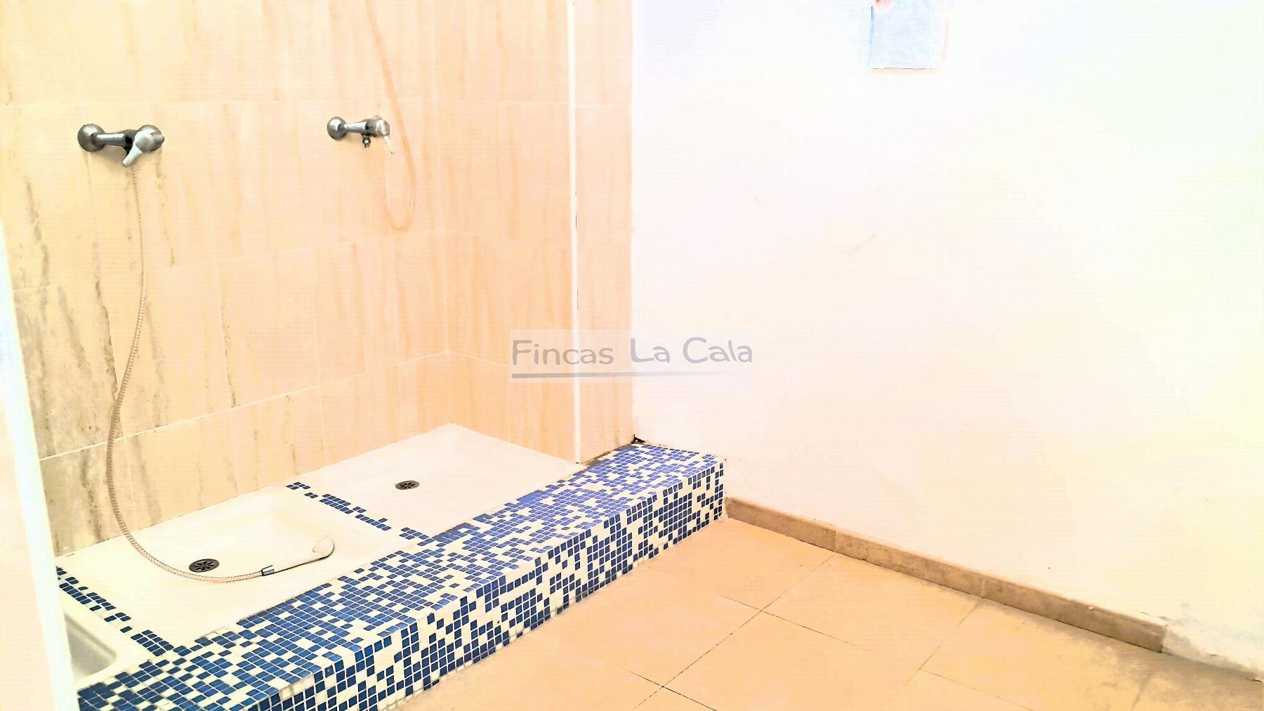 For rent of commercial in Villajoyosa
