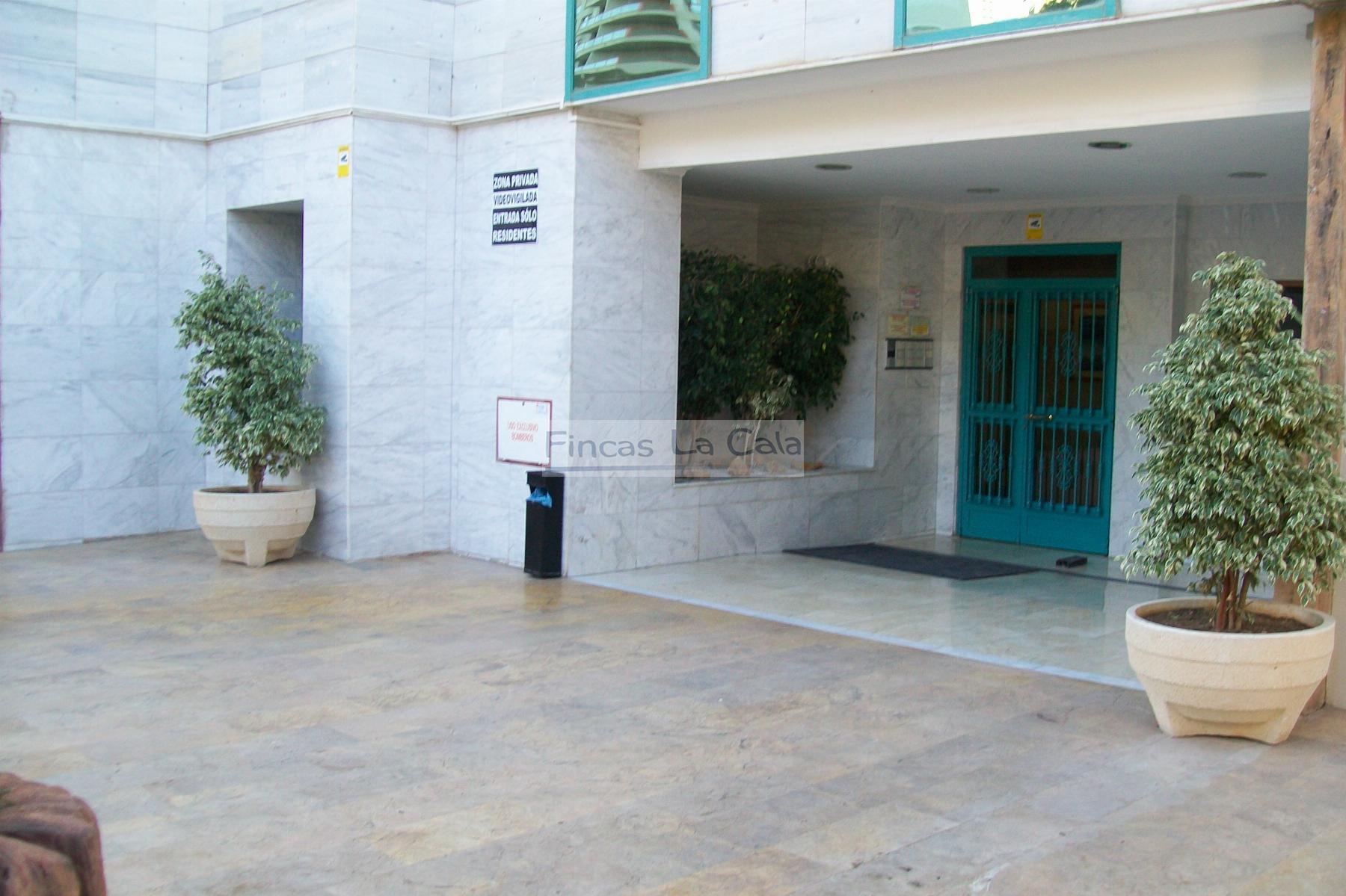 For sale of apartment in Finestrat