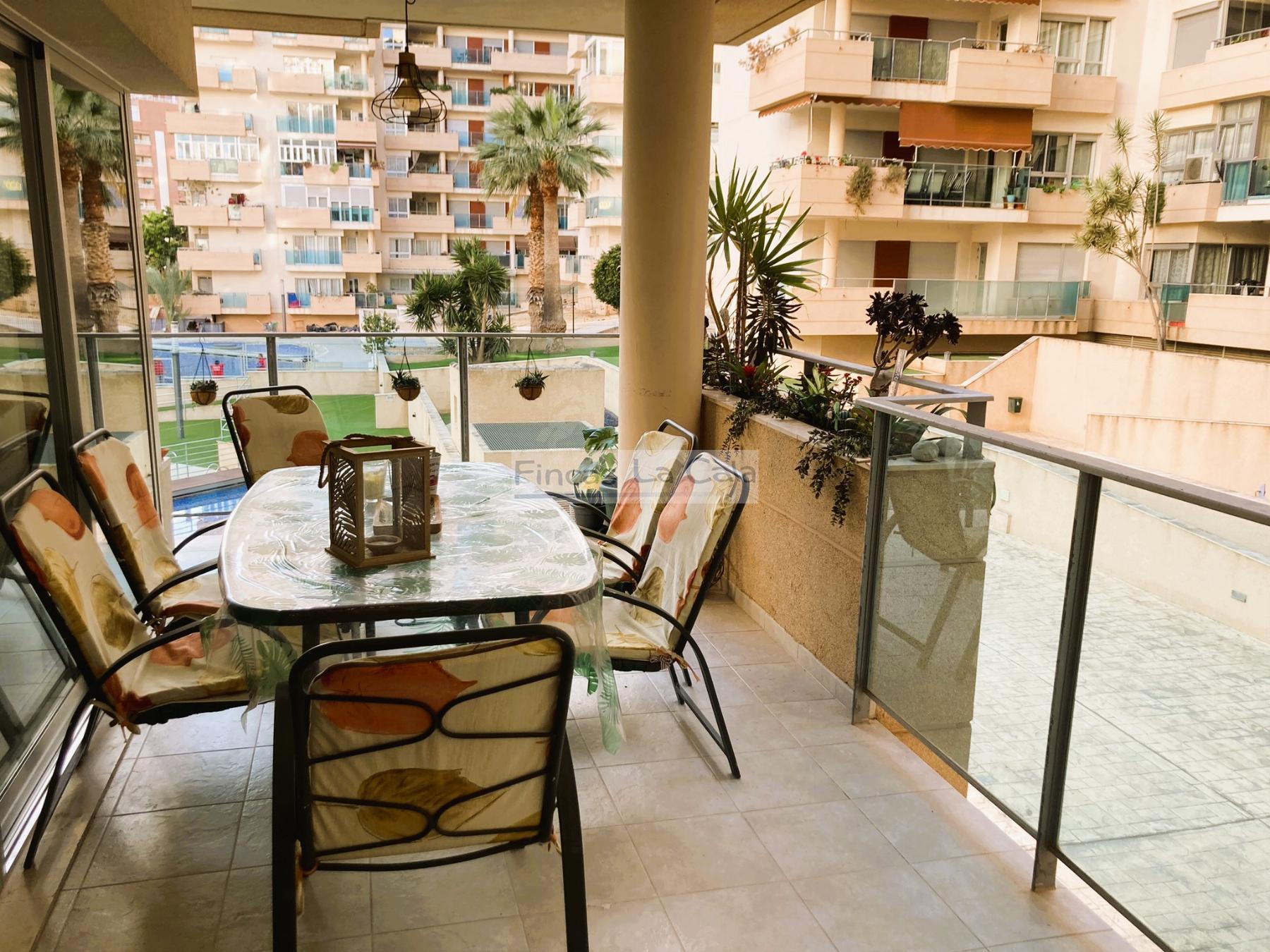 For sale of flat in Villajoyosa