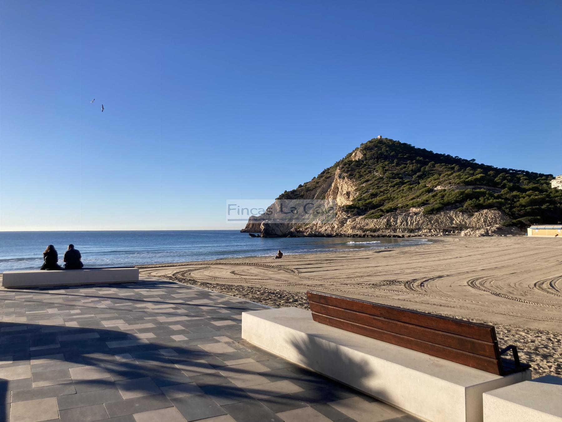 For sale of flat in Villajoyosa