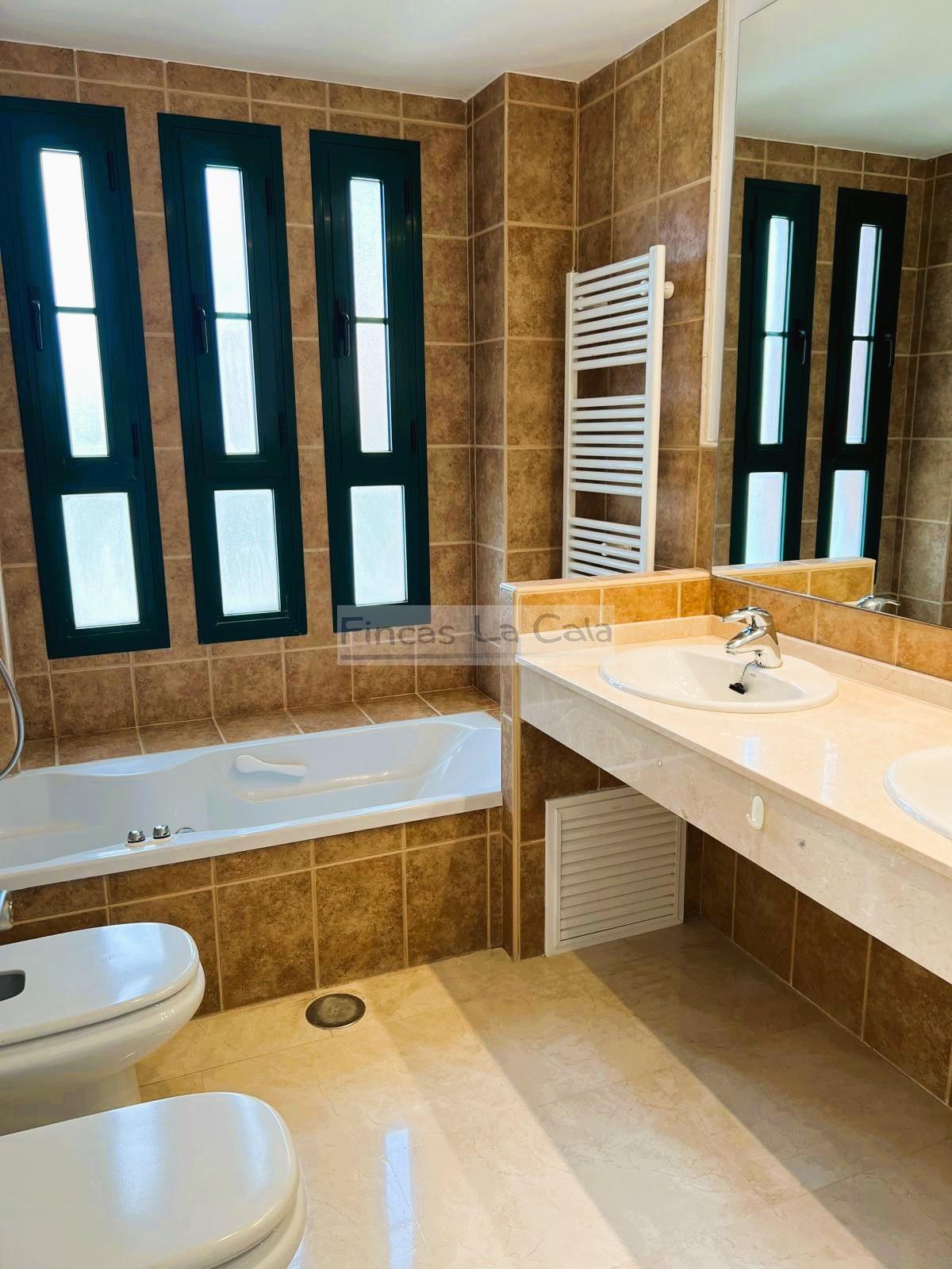 For sale of apartment in Finestrat