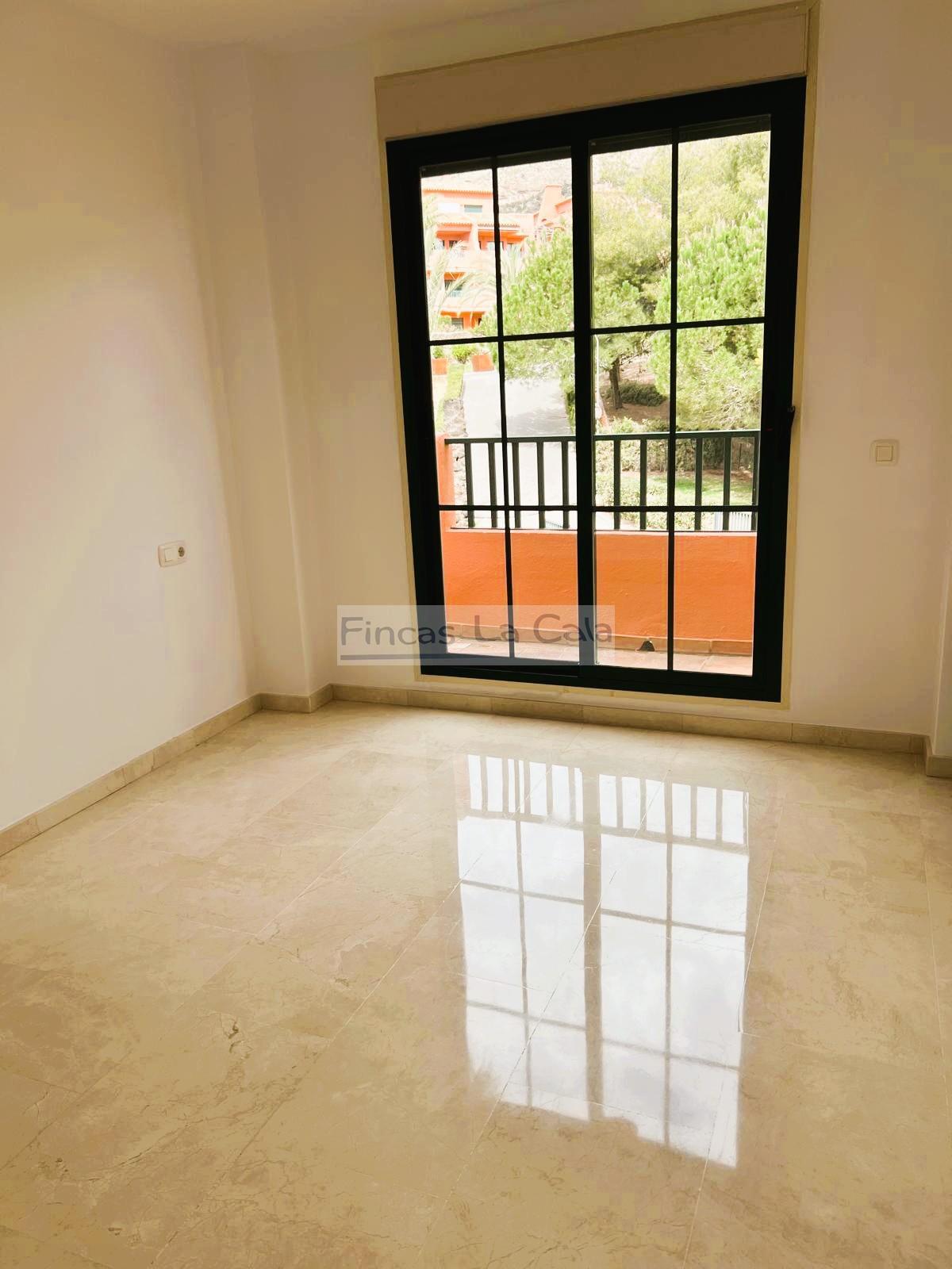 For sale of apartment in Finestrat
