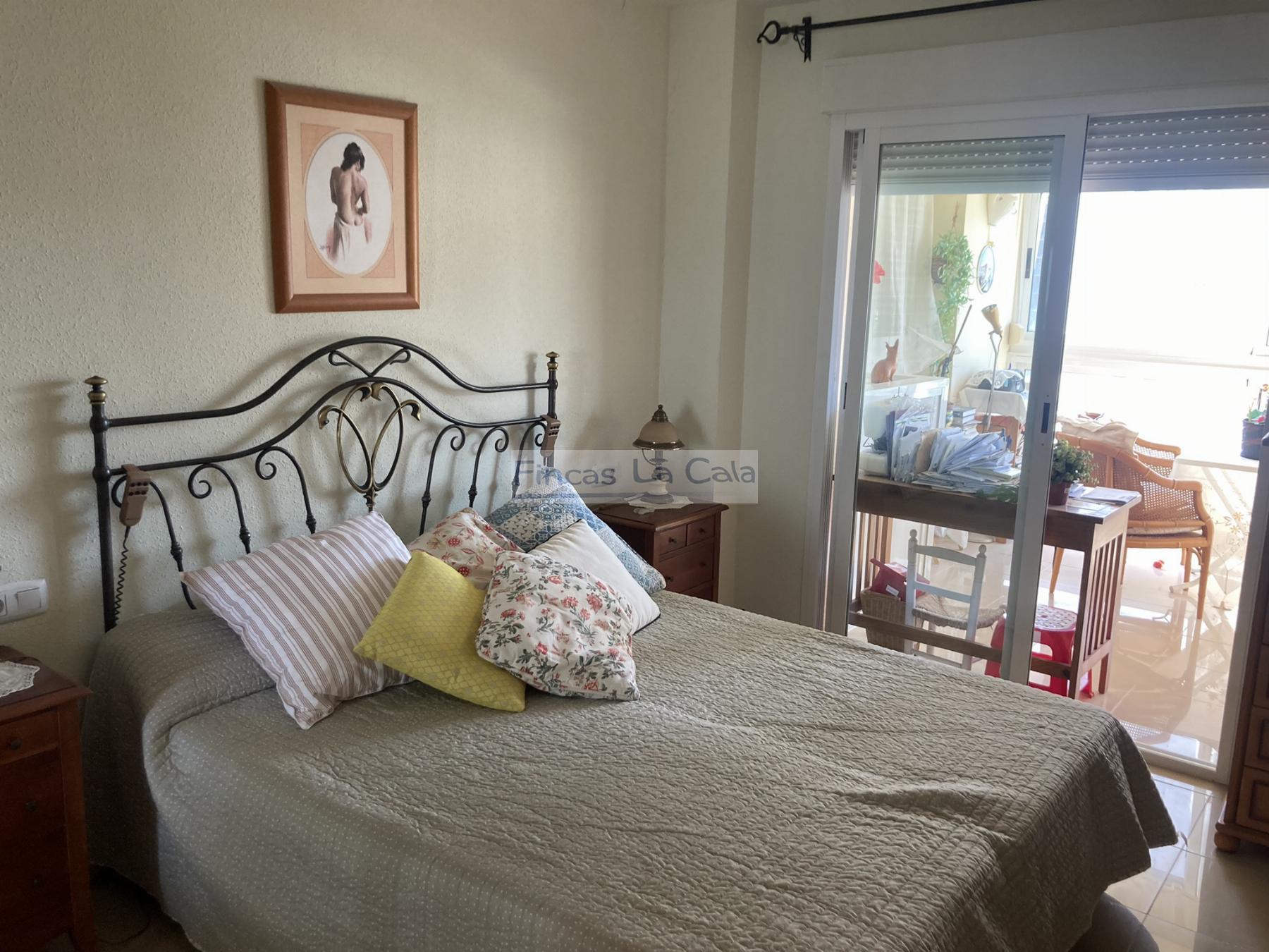 For sale of apartment in Villajoyosa