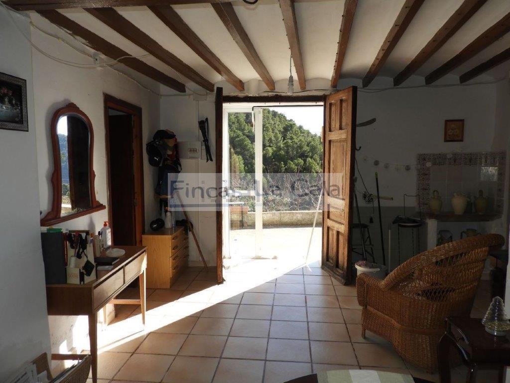 For sale of rural property in Relleu