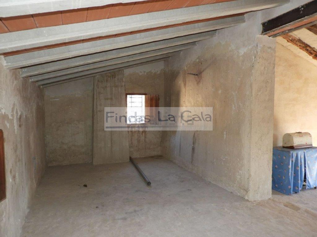 For sale of rural property in Relleu