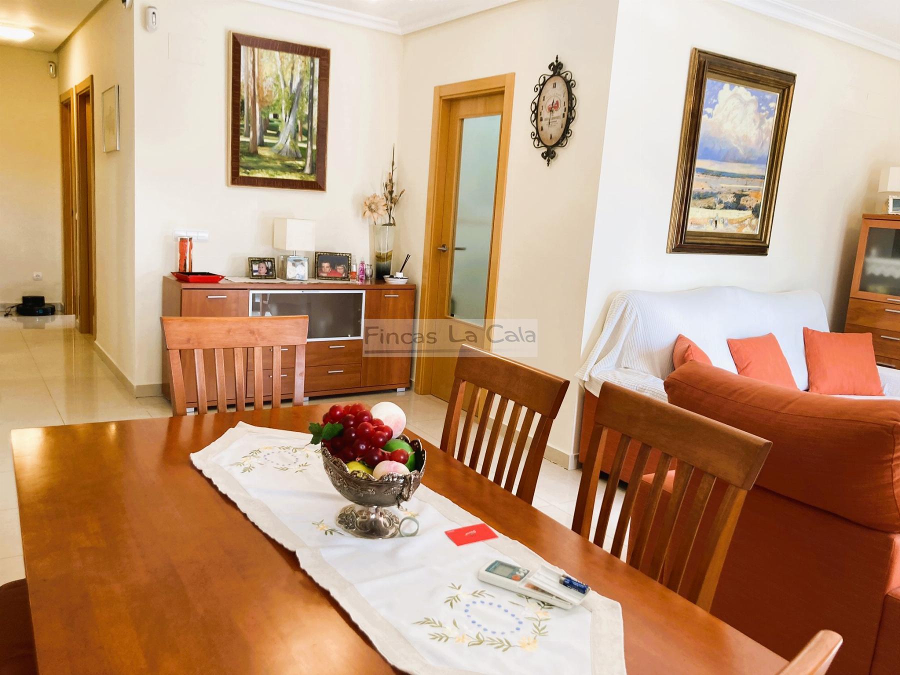 For sale of apartment in Villajoyosa