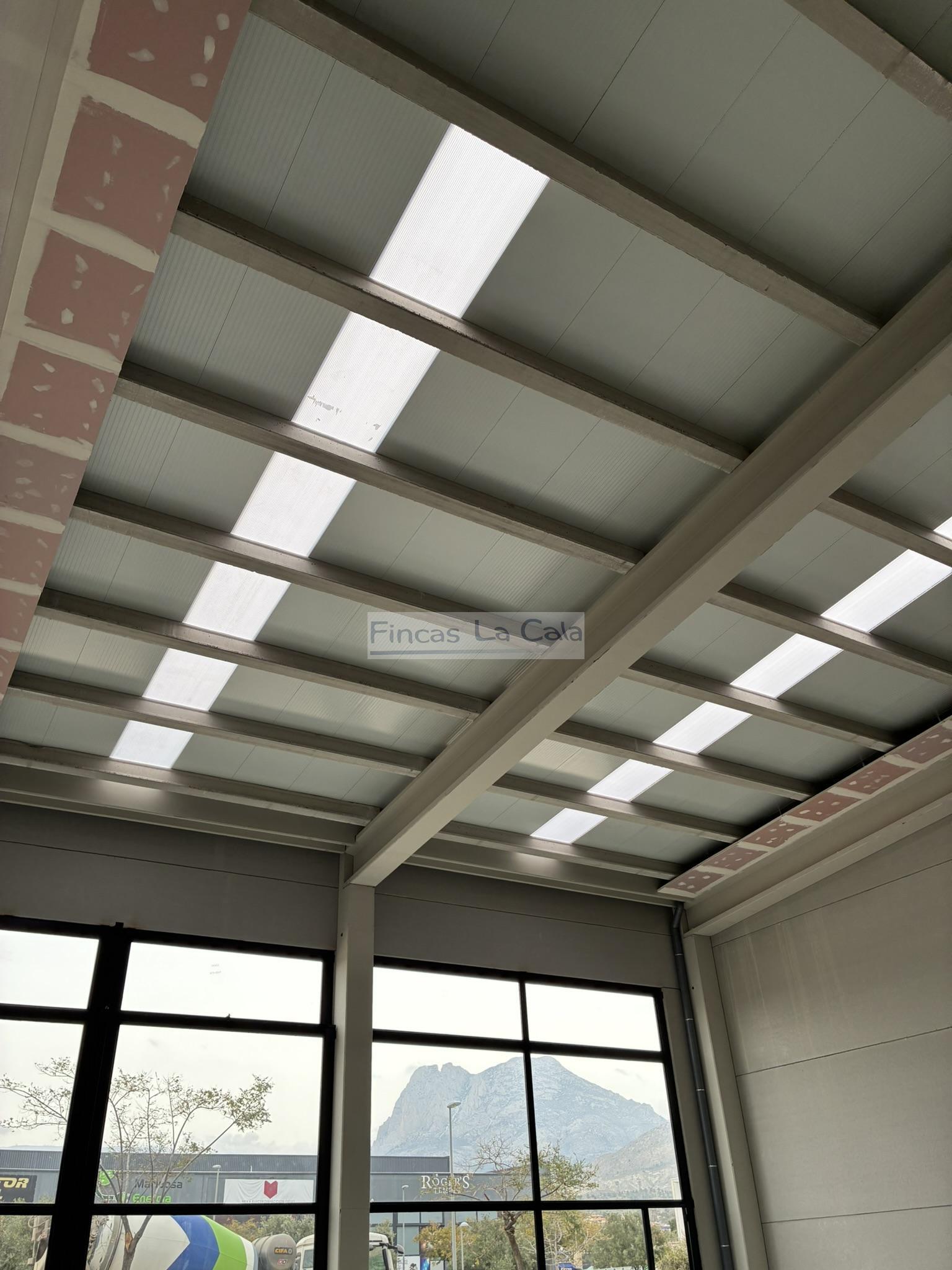 Alquiler de nave en Villajoyosa