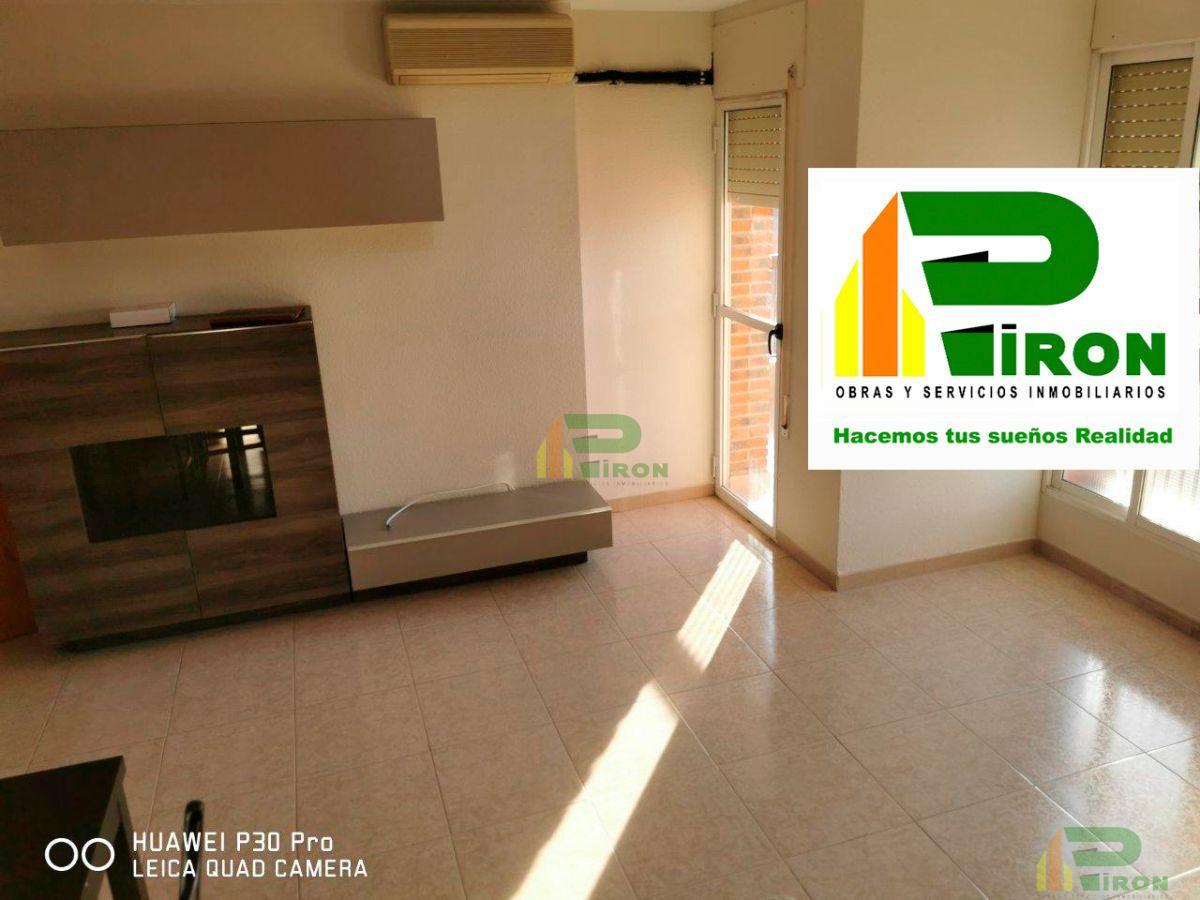 For sale of flat in Lorca