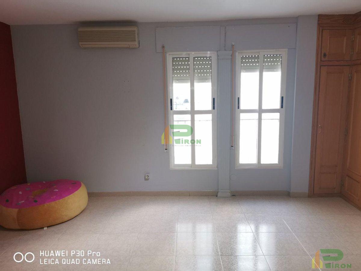 For sale of flat in Lorca