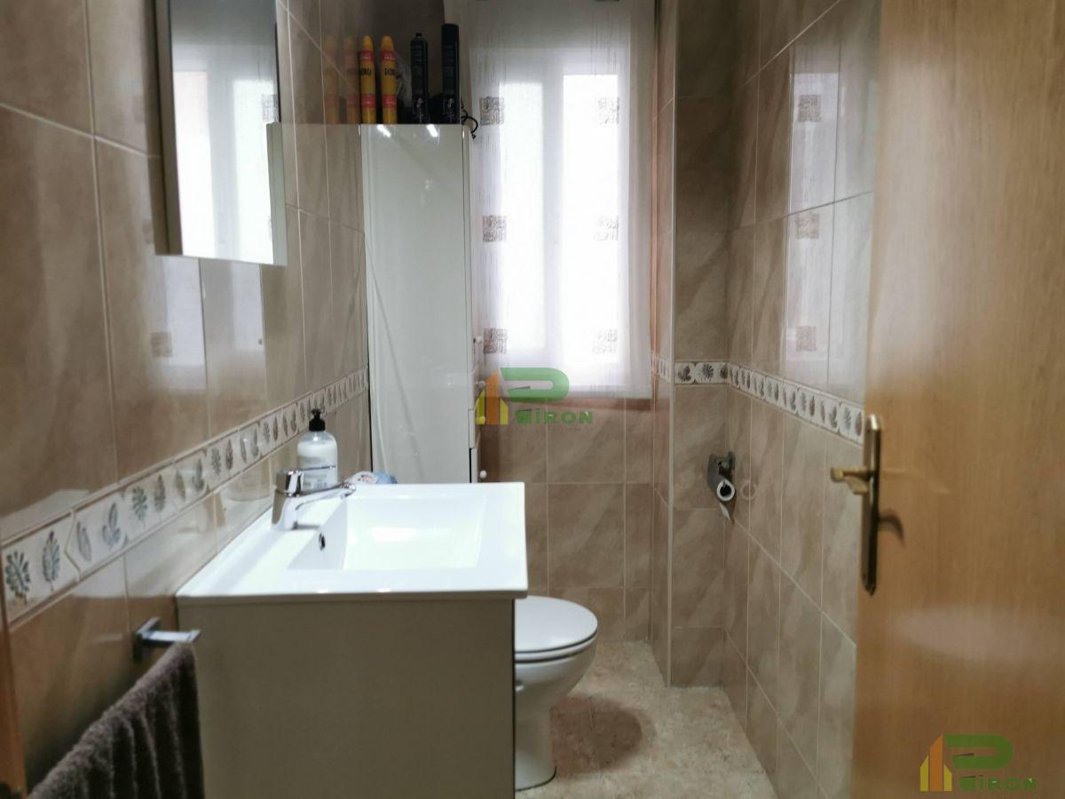 For sale of flat in Lorca