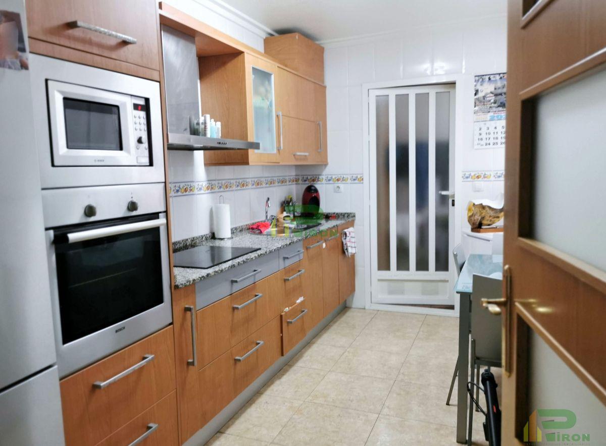 For sale of flat in Lorca