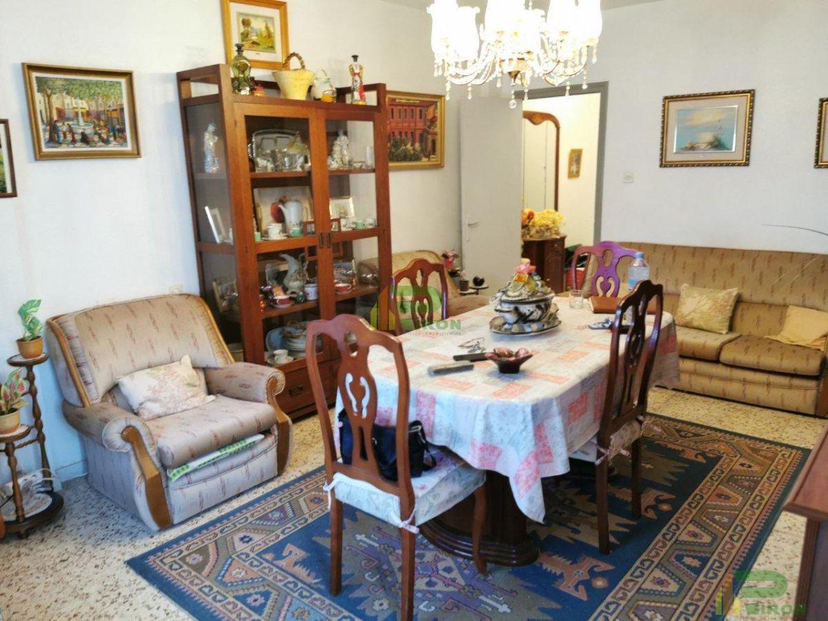 For sale of flat in Lorca