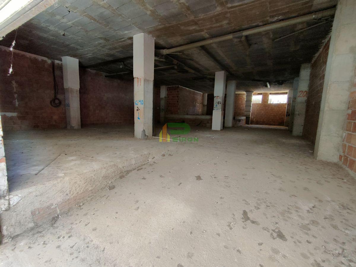 For sale of commercial in Lorca