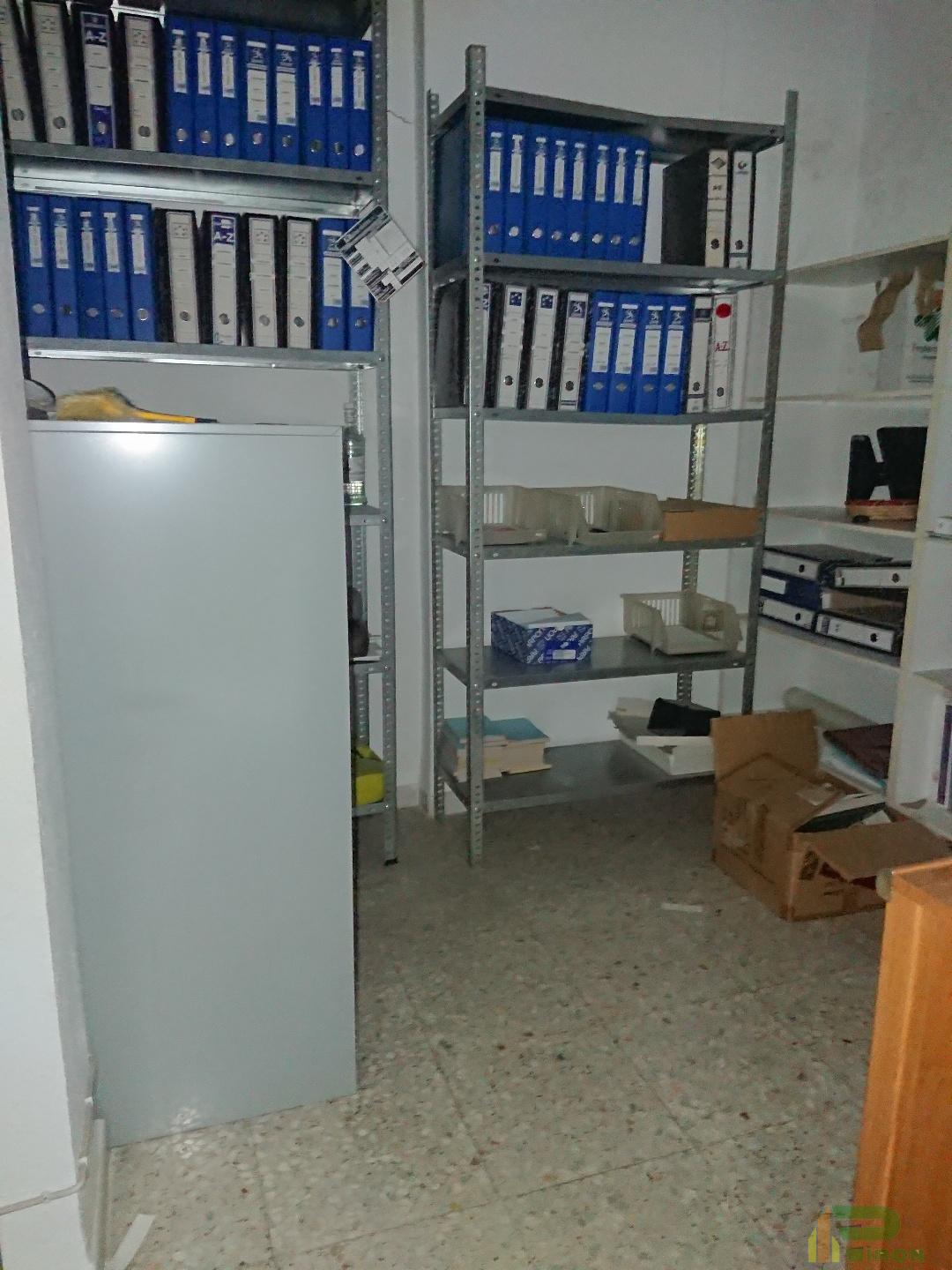 Venta de local comercial en La Hoya de Lorca