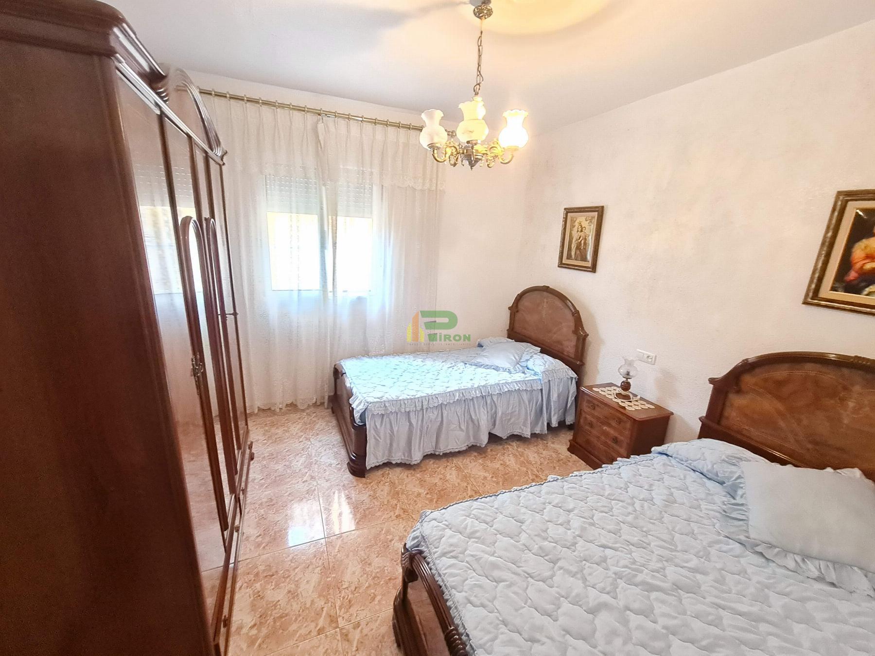 For sale of house in La Hoya de Lorca