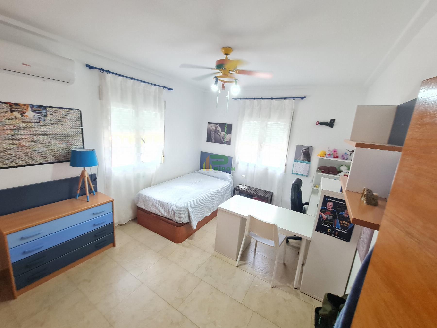 For sale of chalet in La Hoya de Lorca