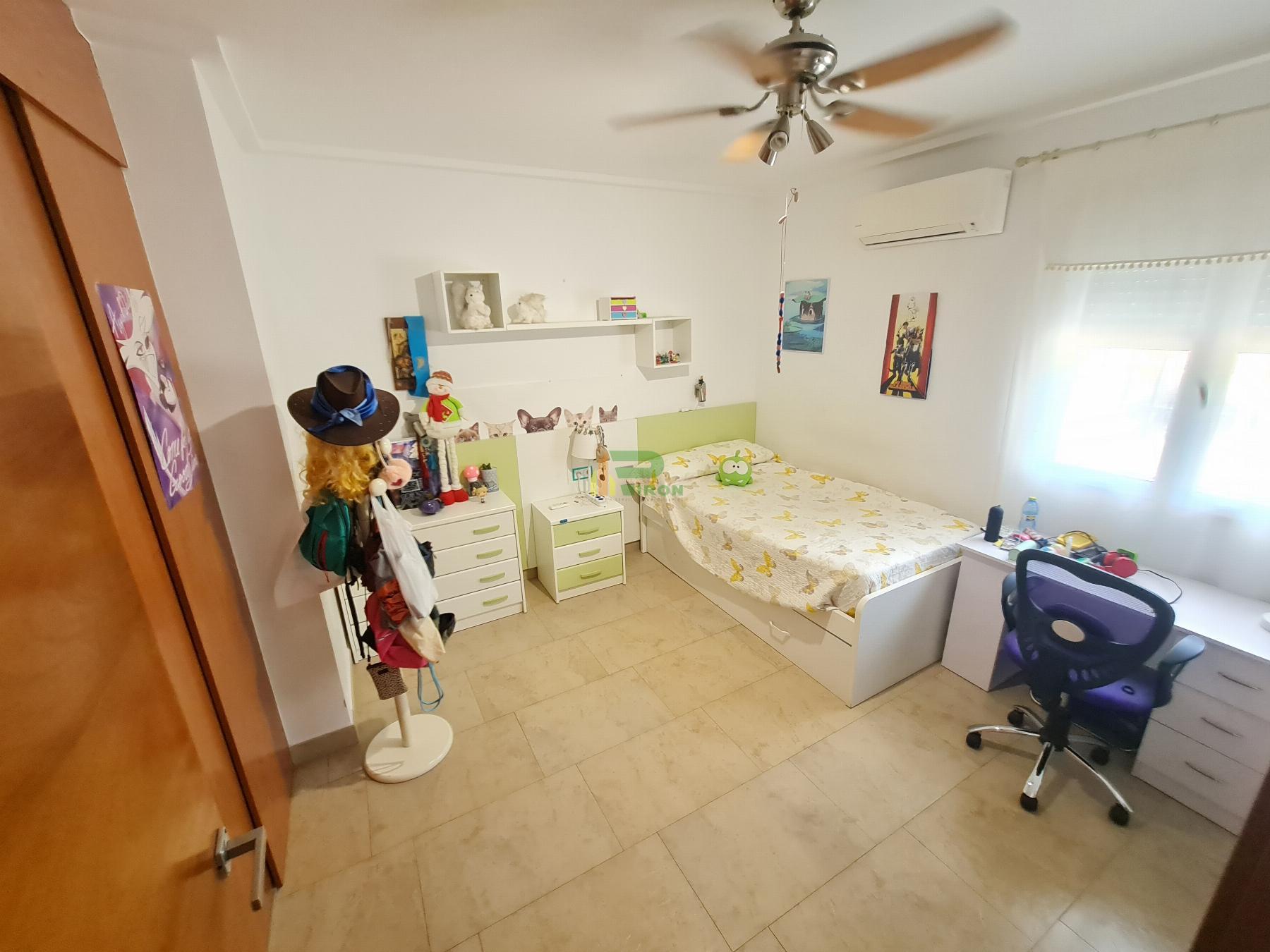 For sale of chalet in La Hoya de Lorca