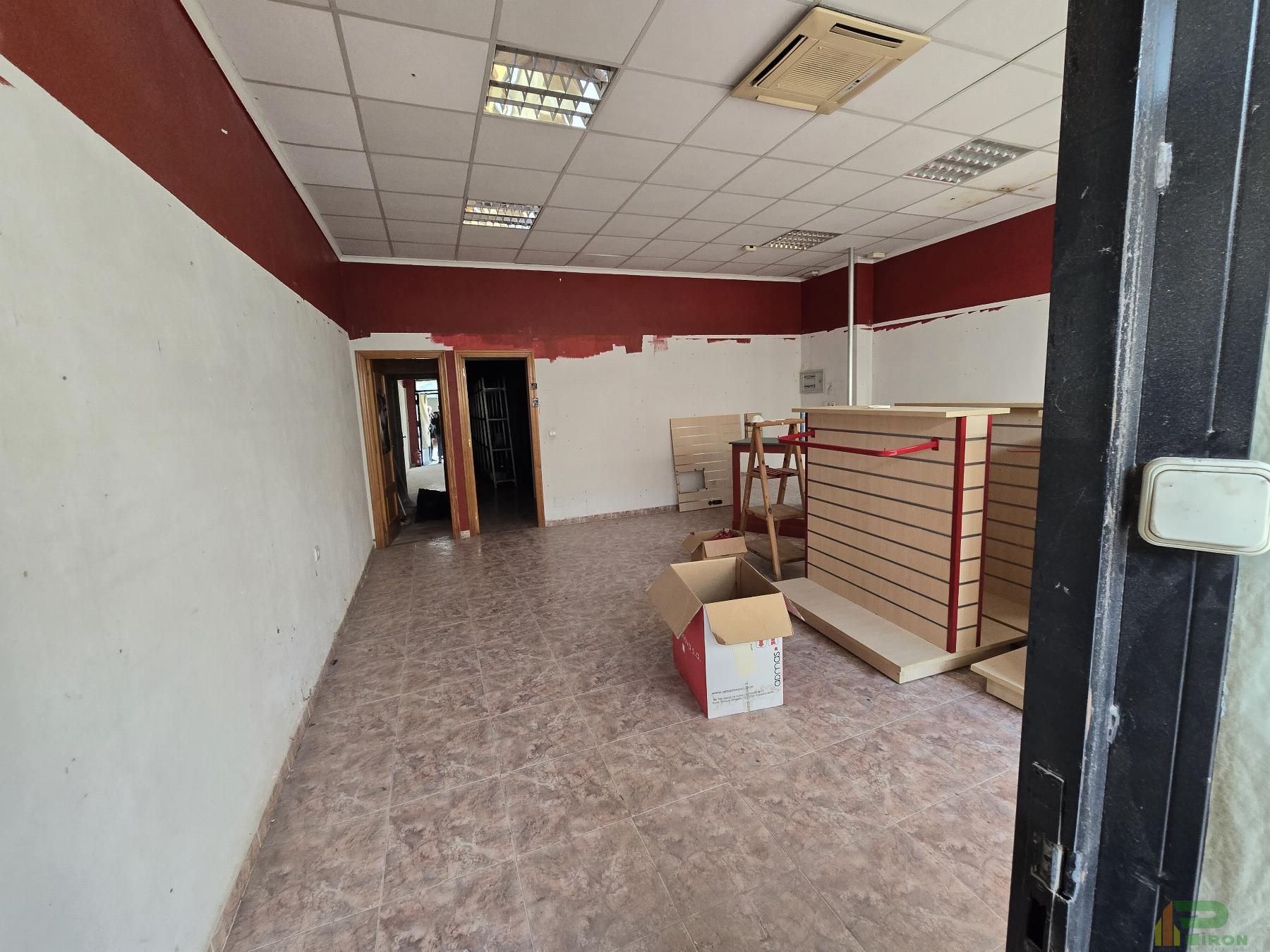 Venta de local comercial en Lorca