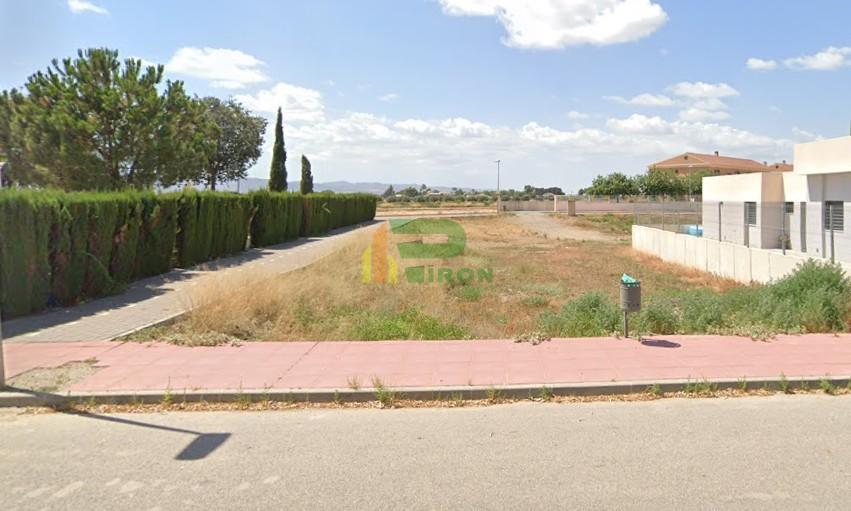 For sale of land in Lorca