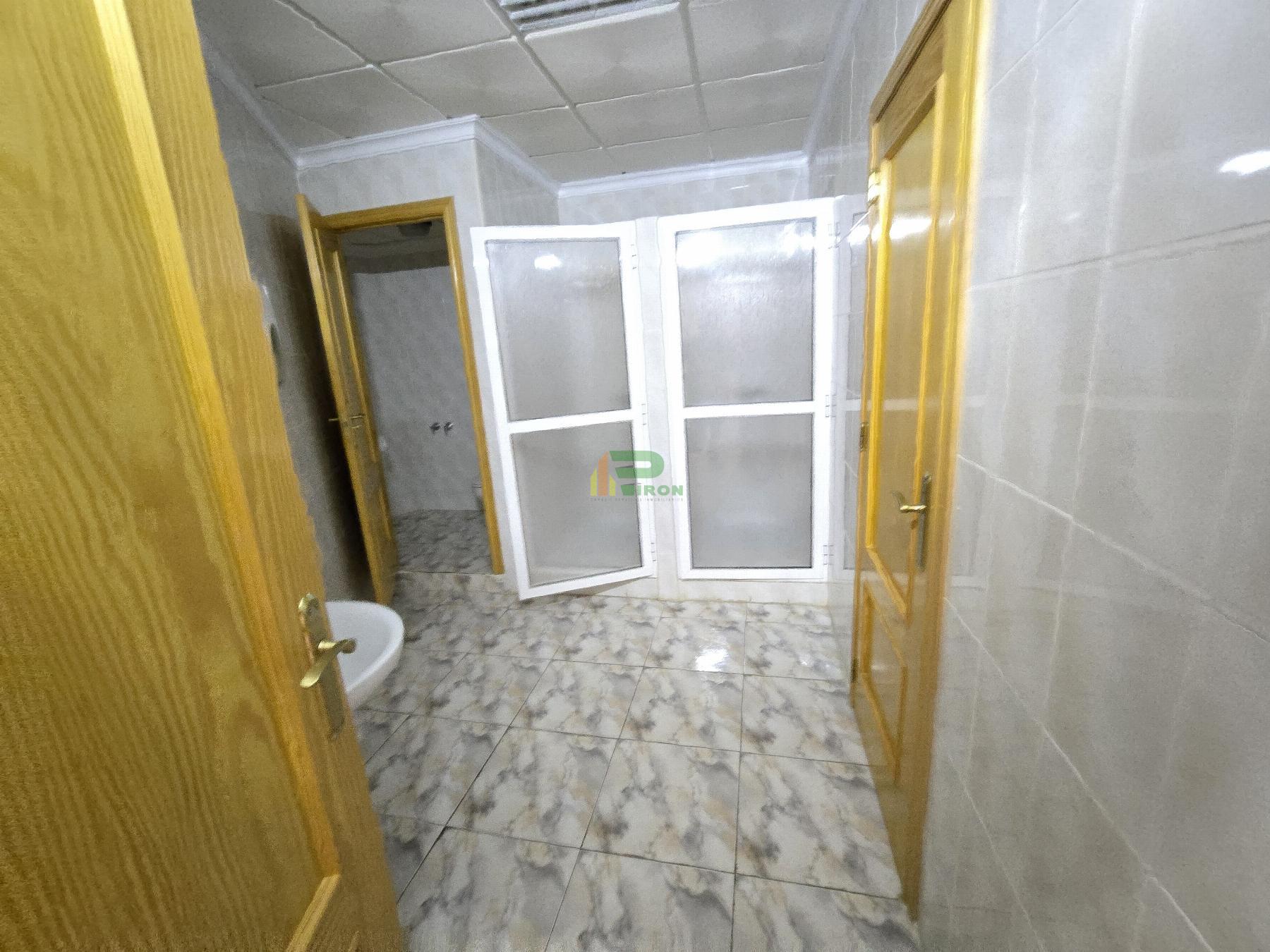 For rent of office in Lorca