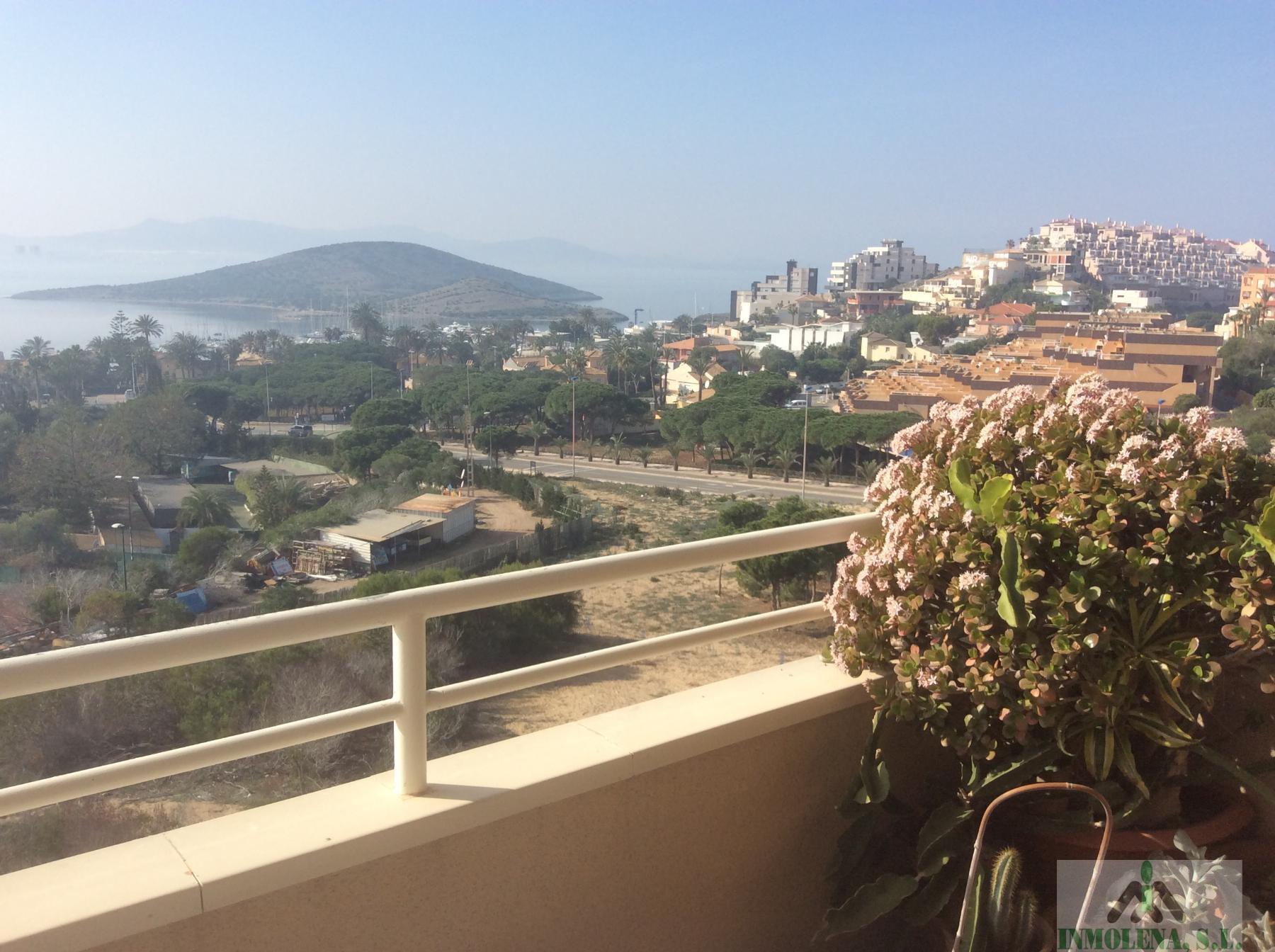 For sale of apartment in La Manga del Mar Menor