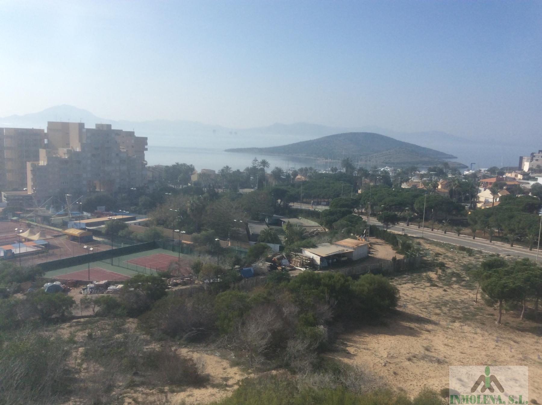 For sale of apartment in La Manga del Mar Menor