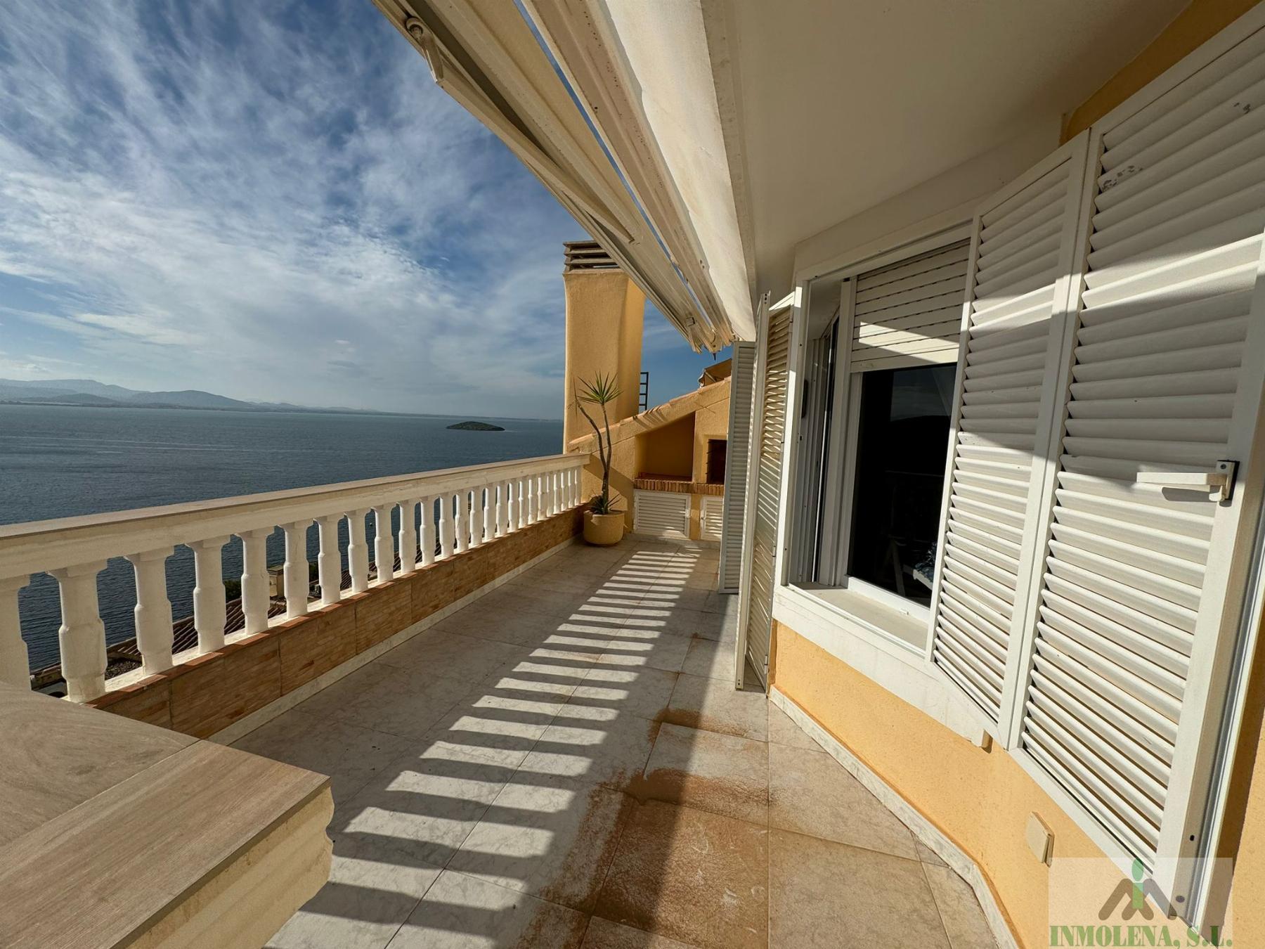 For sale of duplex in La Manga del Mar Menor