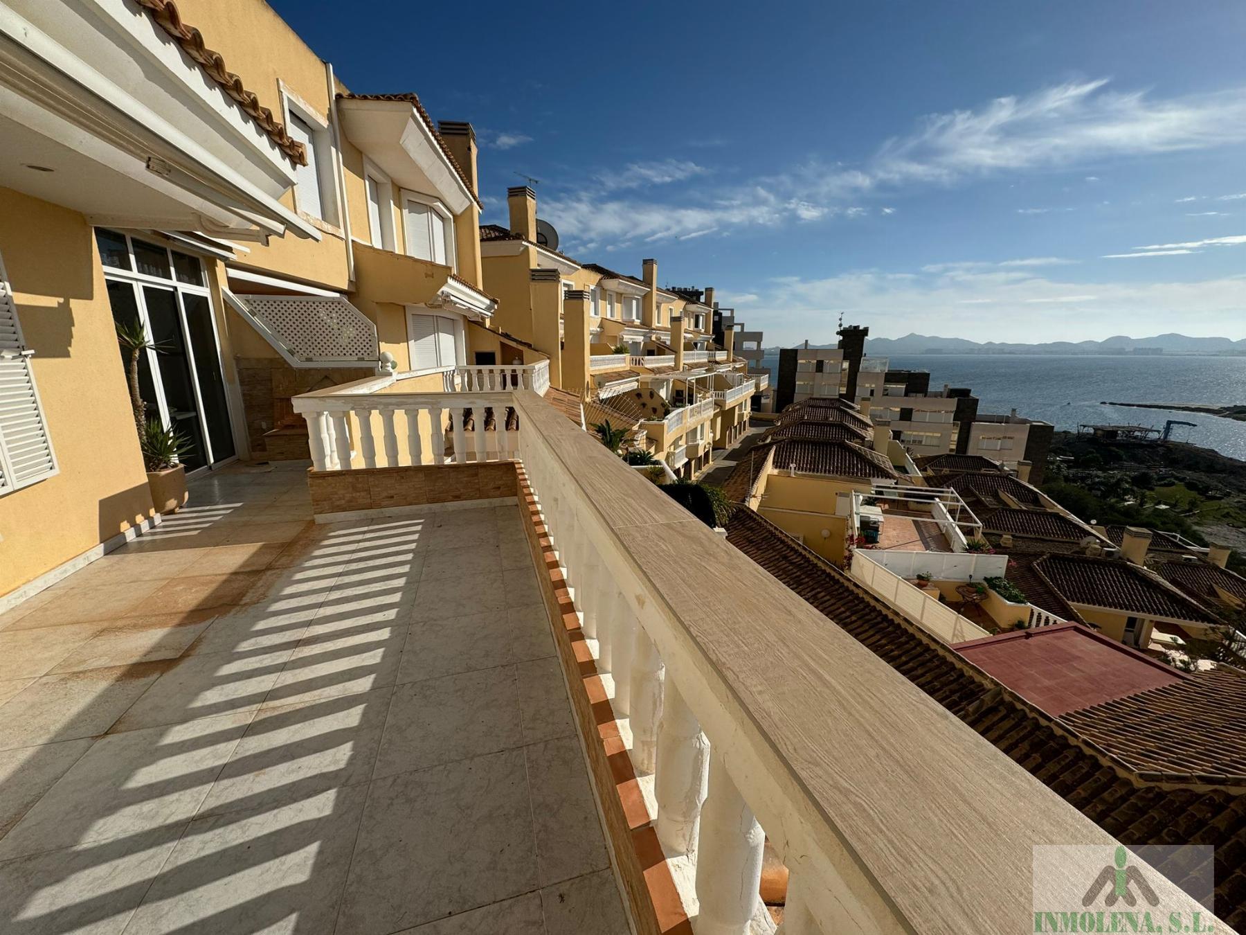 For sale of duplex in La Manga del Mar Menor